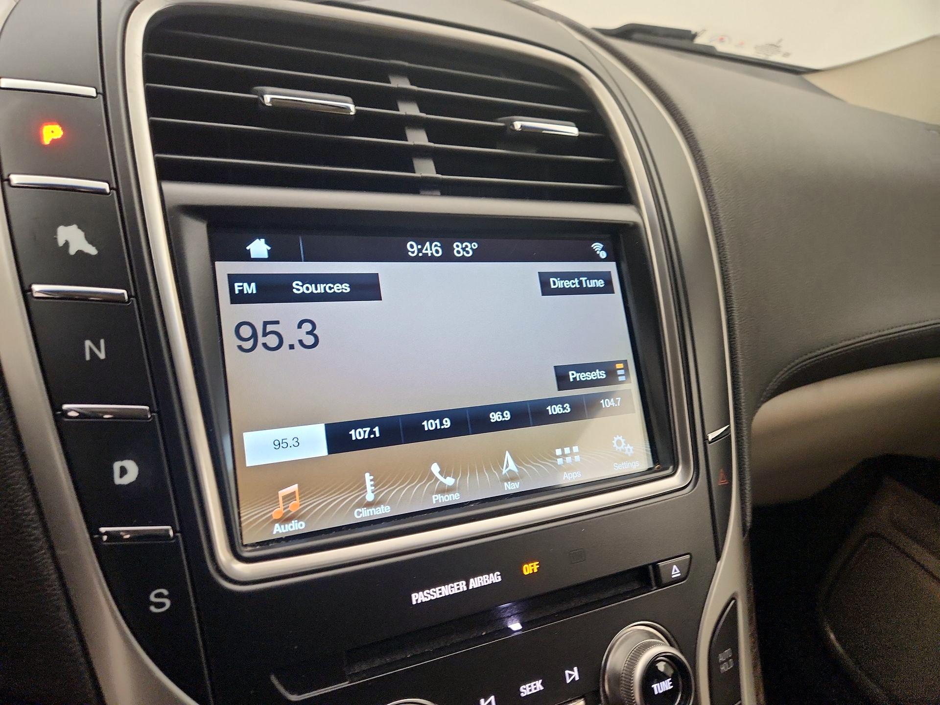 Thumbnail: 2016 Lincoln MKX - 16