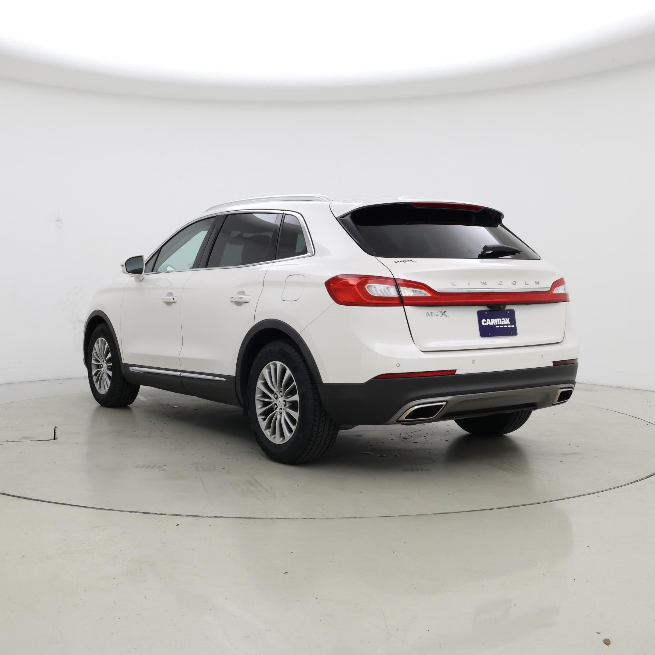 Thumbnail: 2016 Lincoln MKX - 2