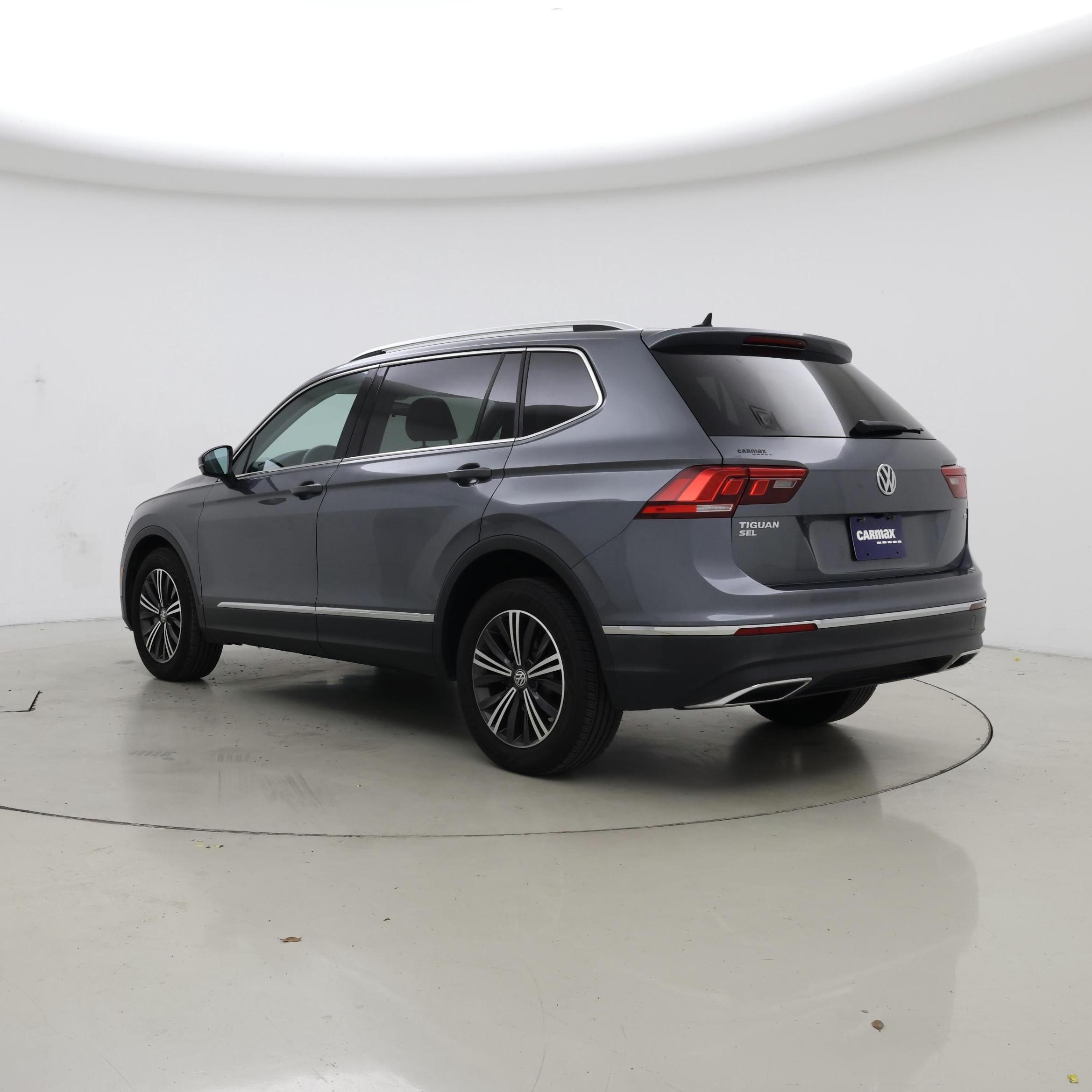 Thumbnail: 2018 Volkswagen Tiguan - 2