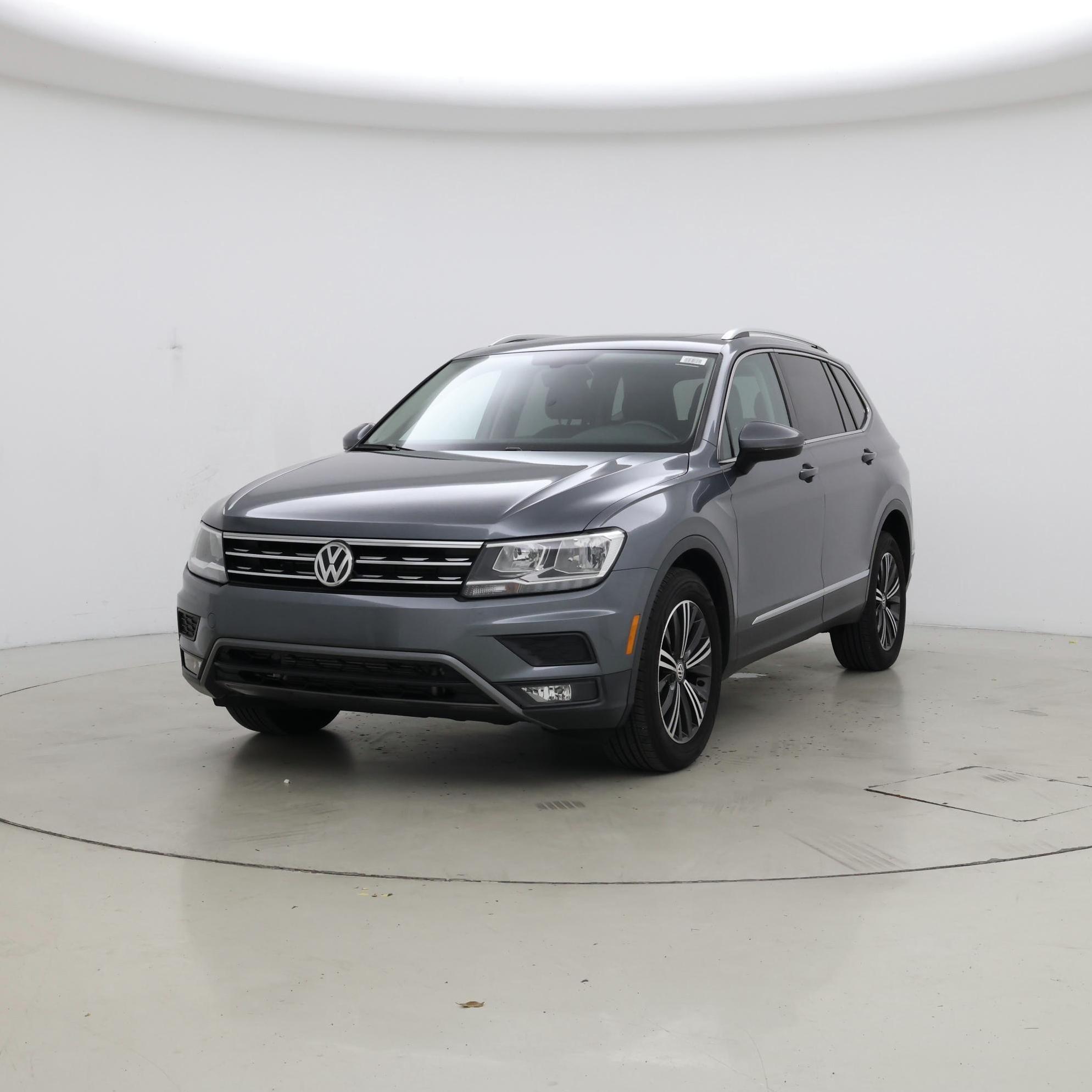 Thumbnail: 2018 Volkswagen Tiguan - 4