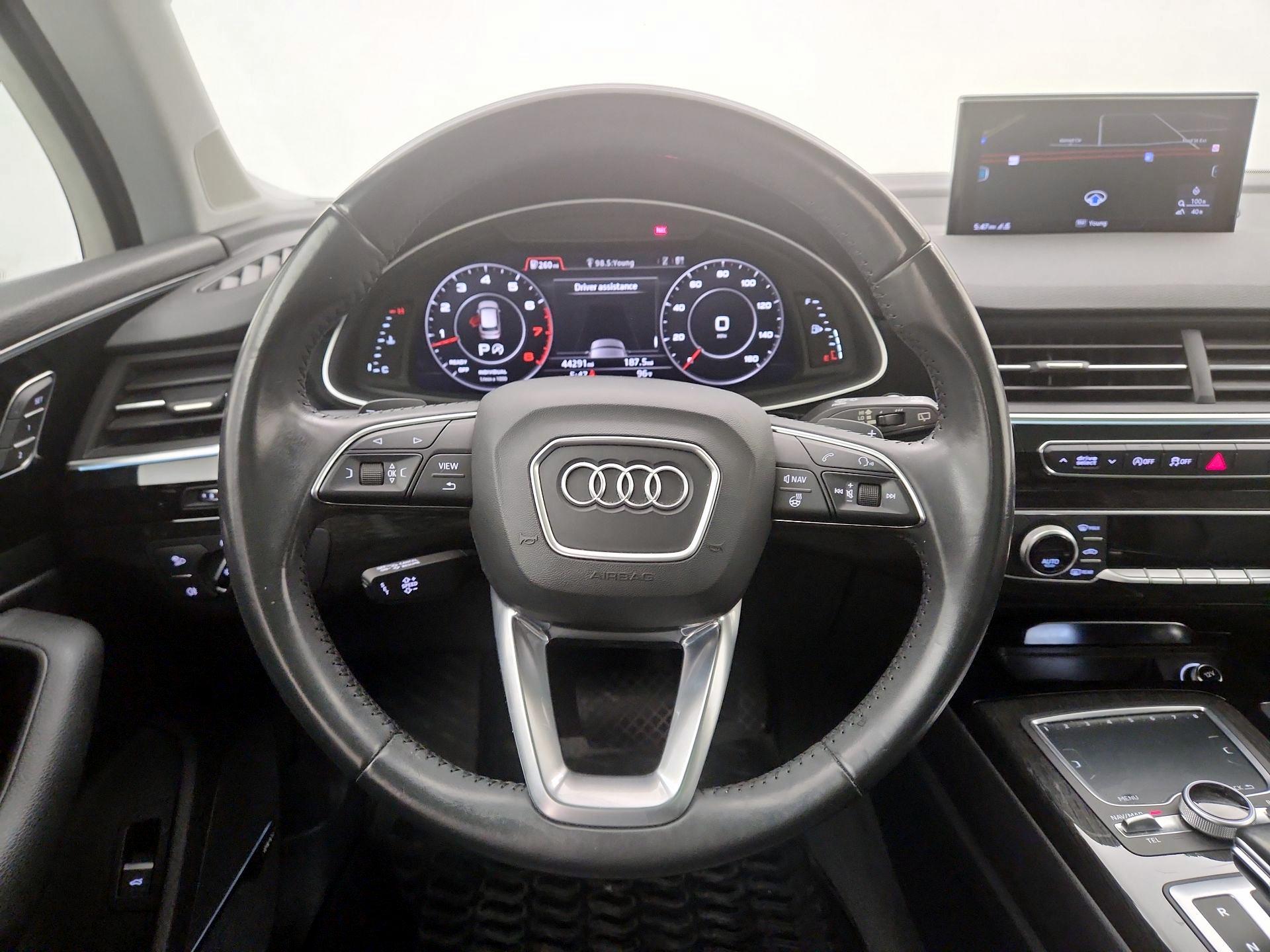 Thumbnail: 2017 Audi Q7 - 10