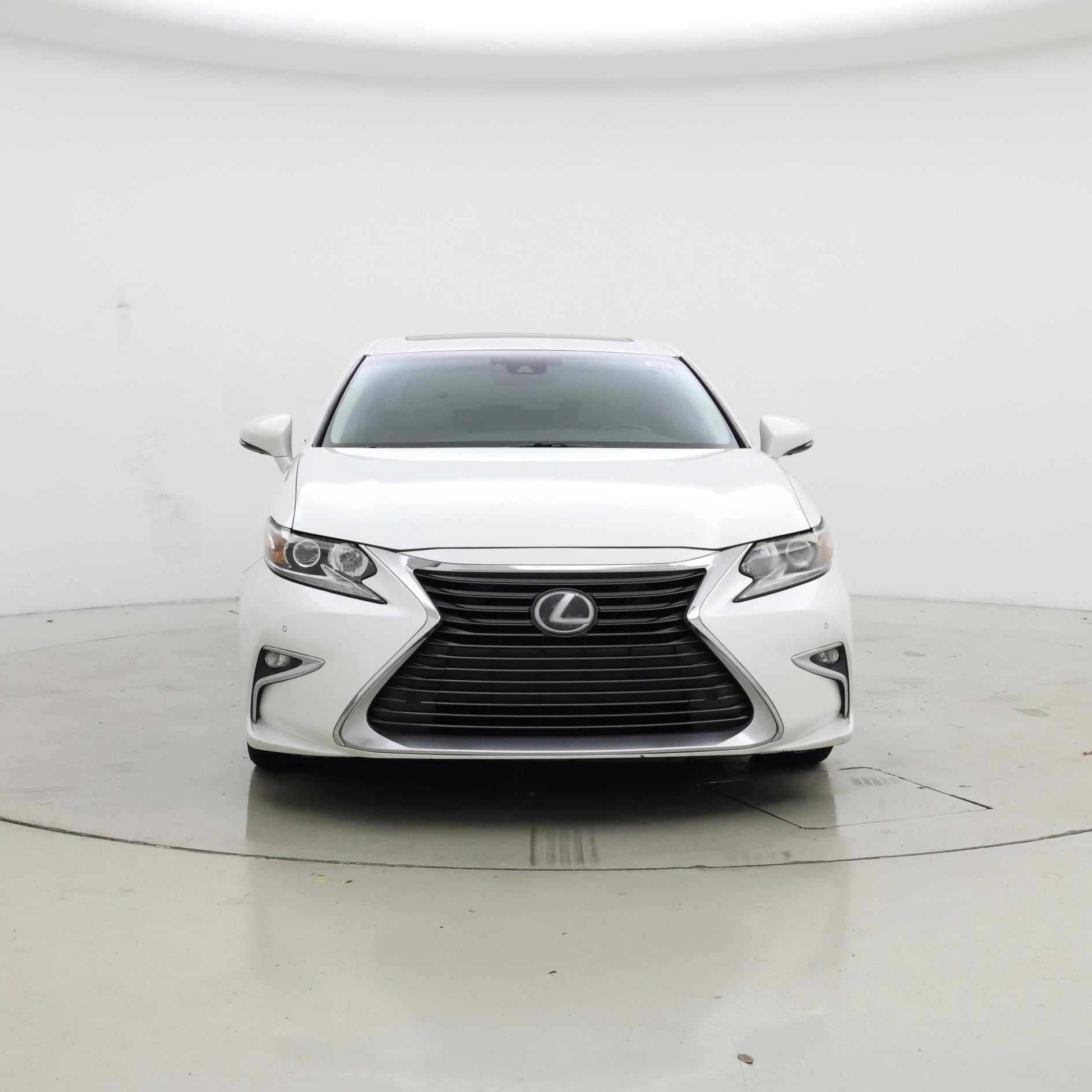 Thumbnail: 2017 Lexus ES - 5