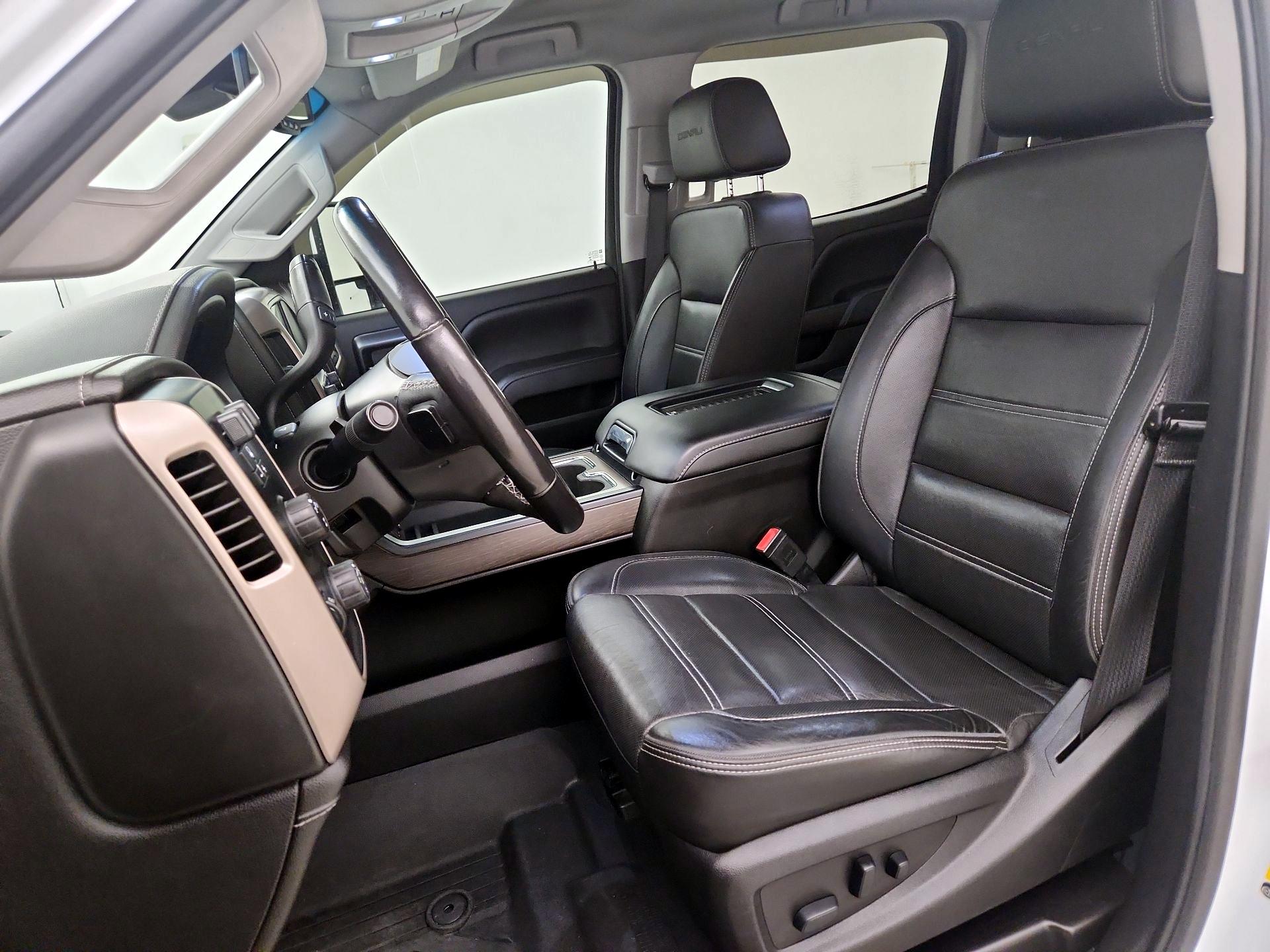 Thumbnail: 2019 GMC Sierra 2500 - 11