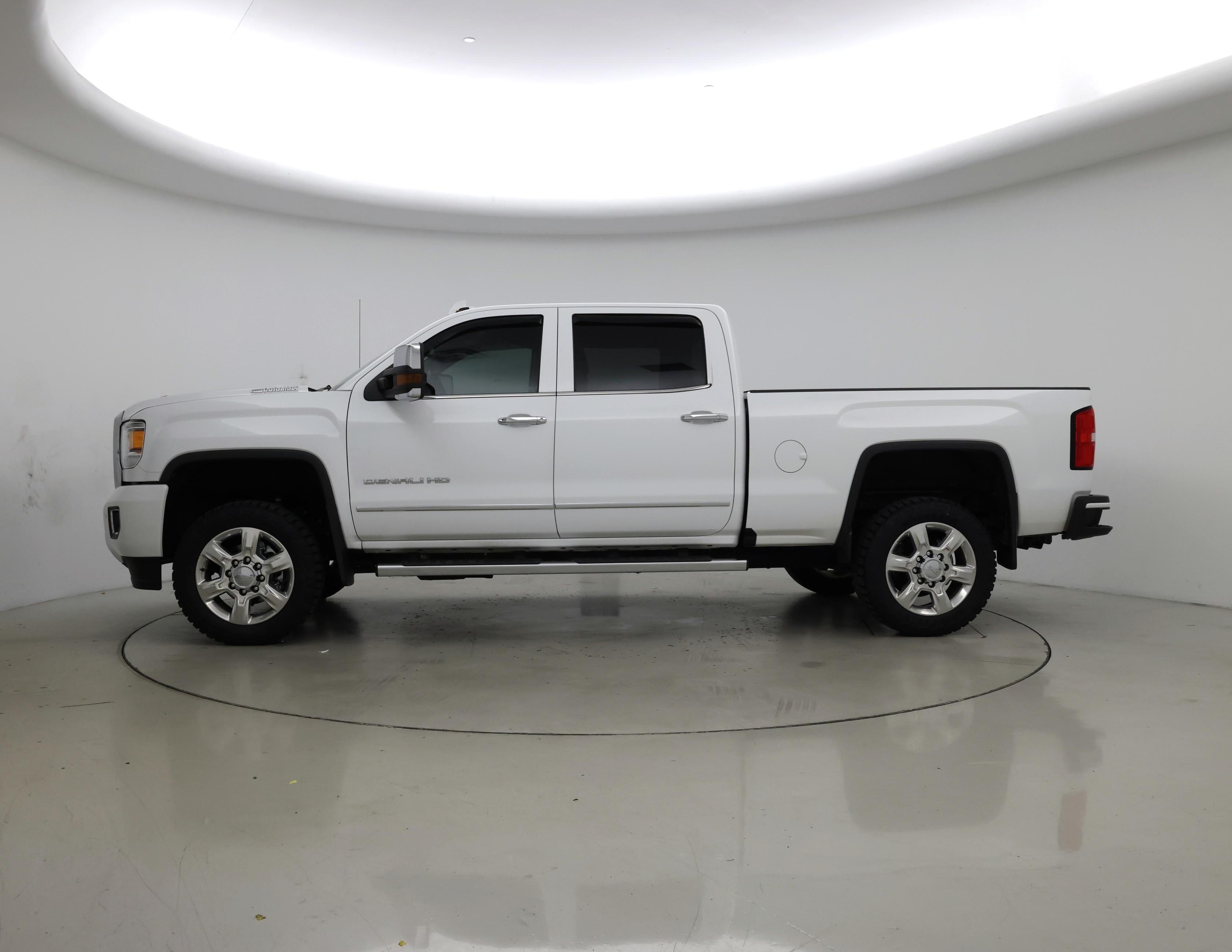 Thumbnail: 2019 GMC Sierra 2500 - 3