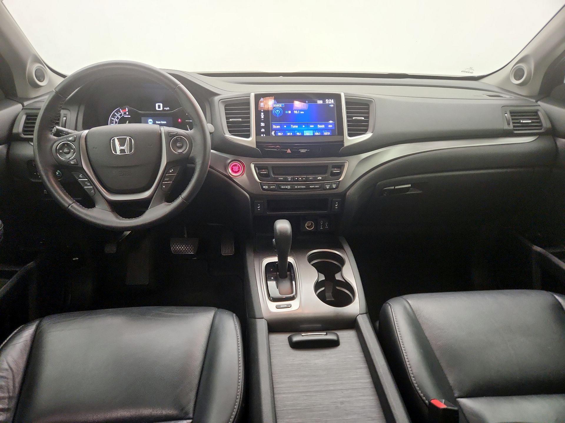 Thumbnail: 2018 Honda Pilot - 9