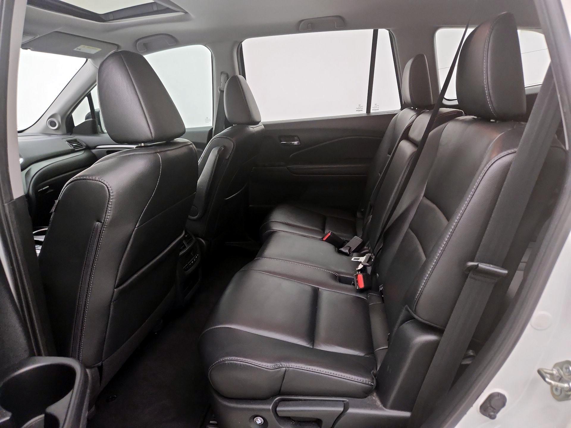 Thumbnail: 2018 Honda Pilot - 20