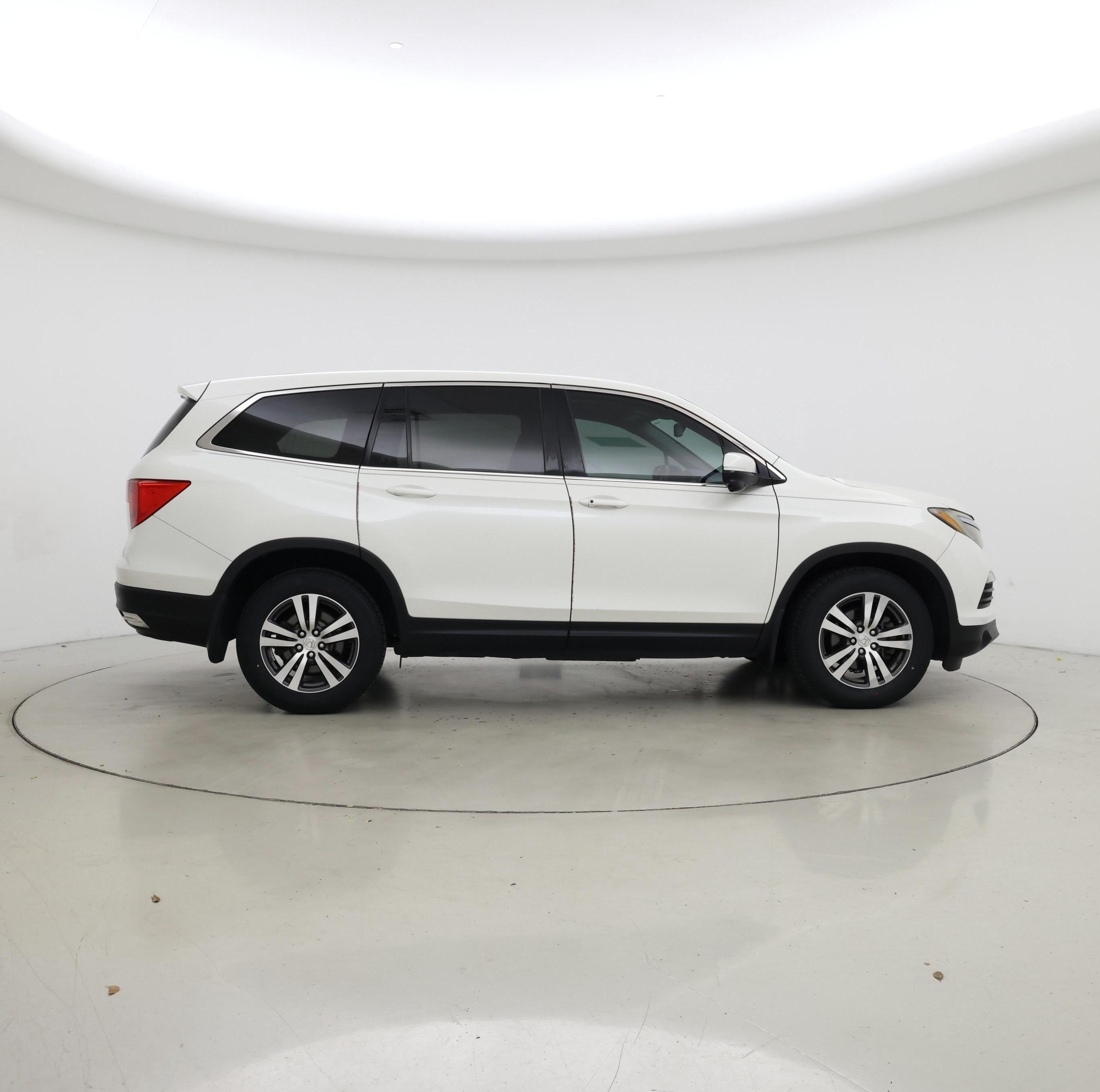 Thumbnail: 2018 Honda Pilot - 7