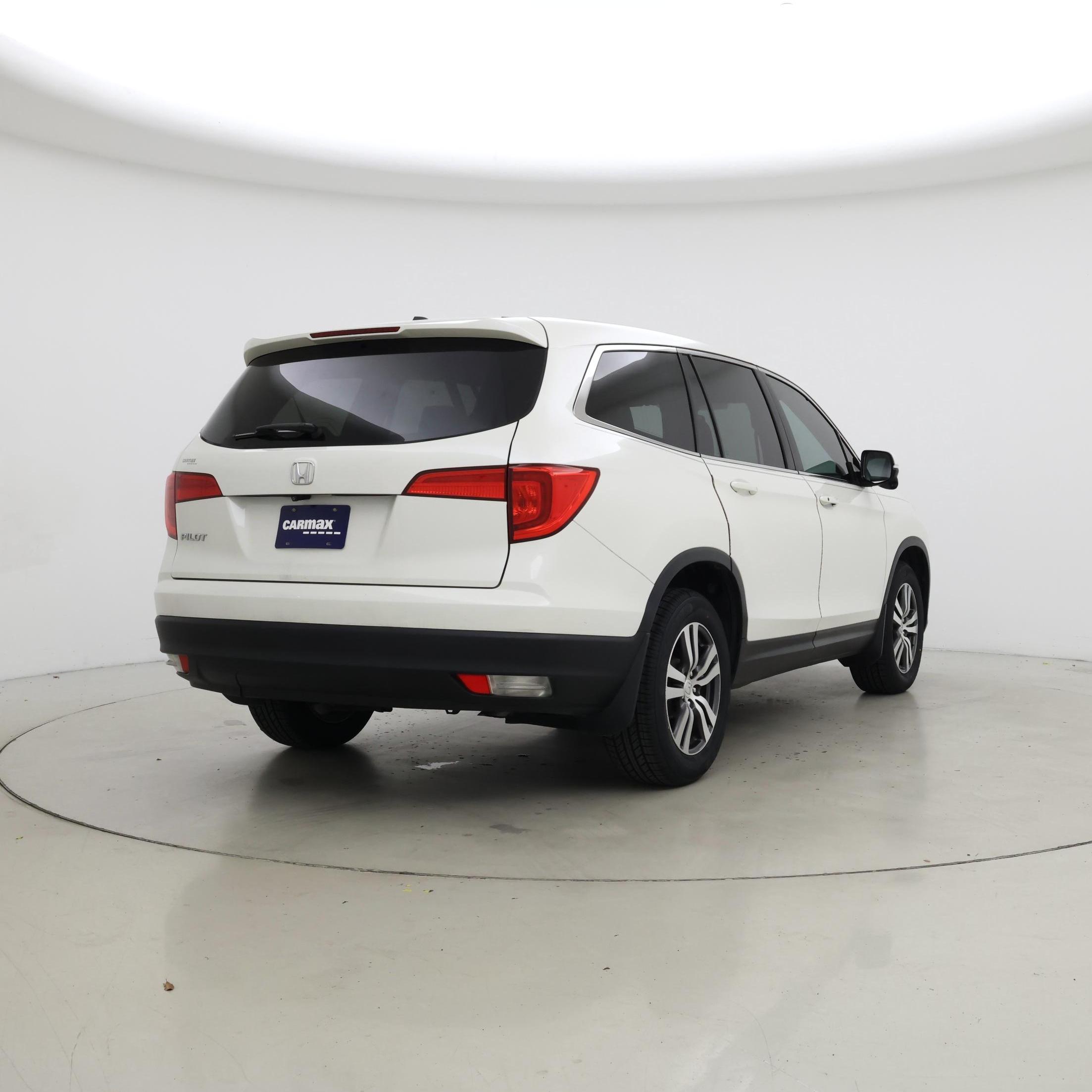 Thumbnail: 2018 Honda Pilot - 8
