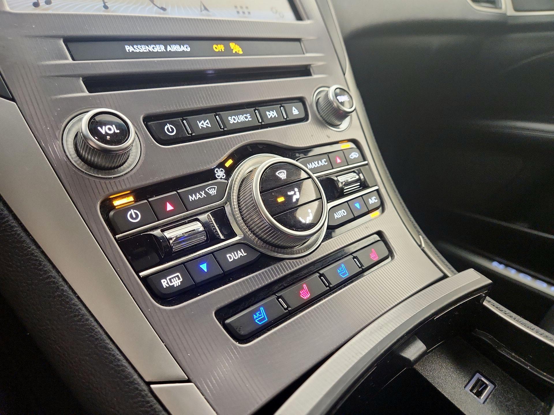 Thumbnail: 2017 Lincoln MKZ - 17