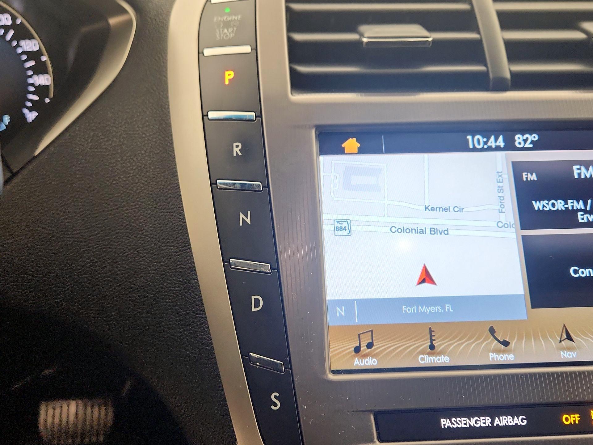 Thumbnail: 2017 Lincoln MKZ - 18
