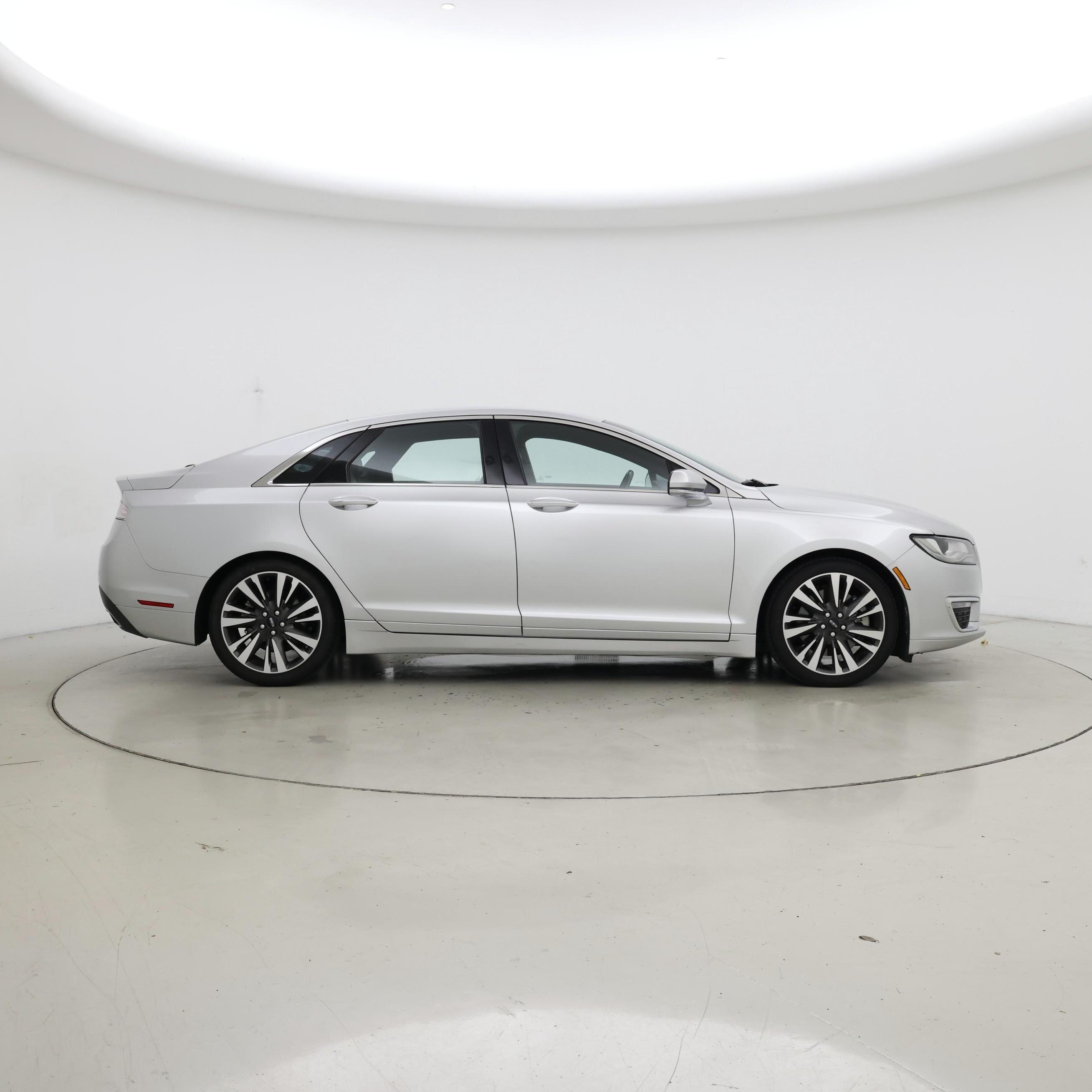 Thumbnail: 2017 Lincoln MKZ - 7