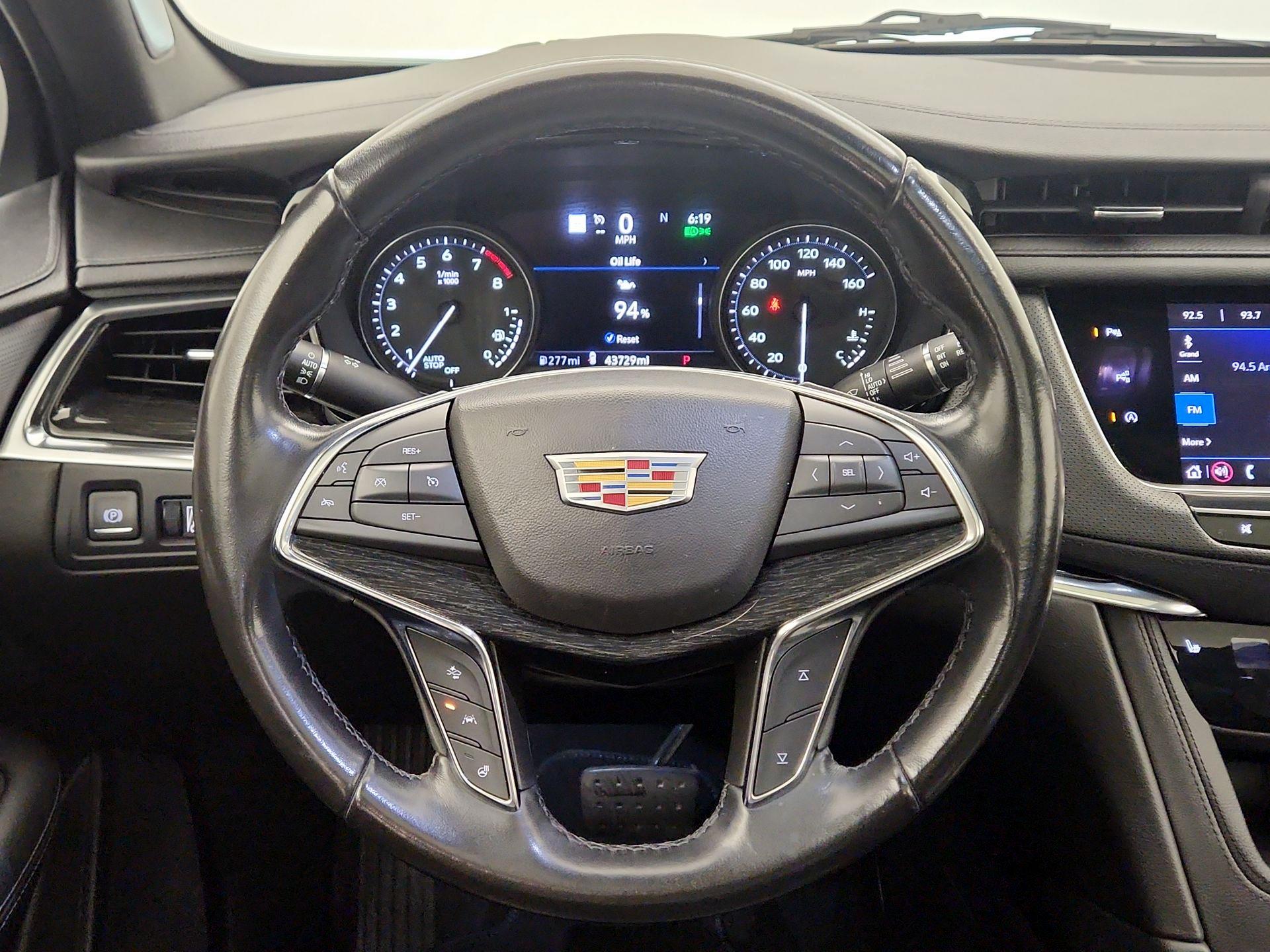 Thumbnail: 2020 Cadillac XT5 - 10