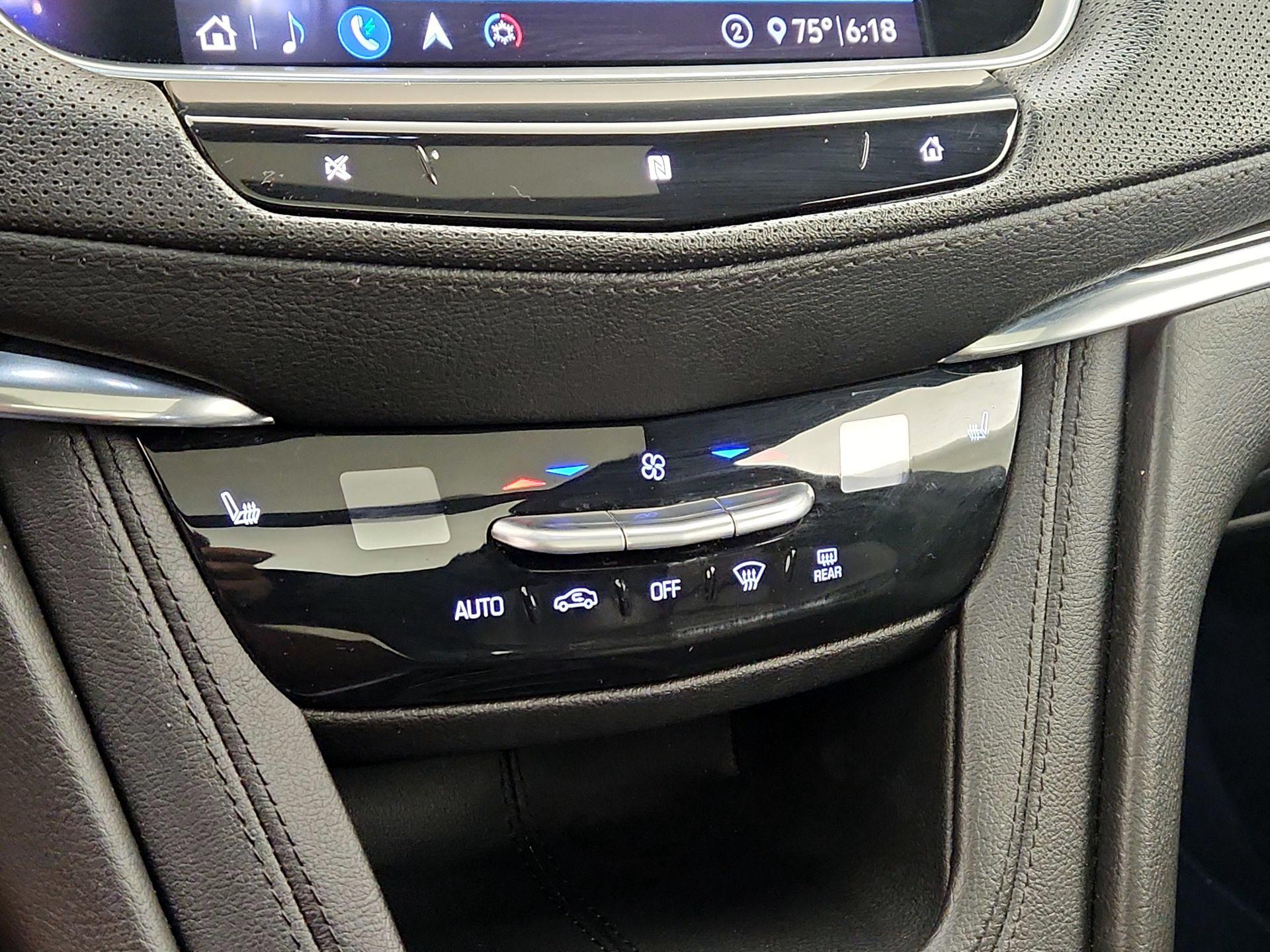 Thumbnail: 2020 Cadillac XT5 - 16