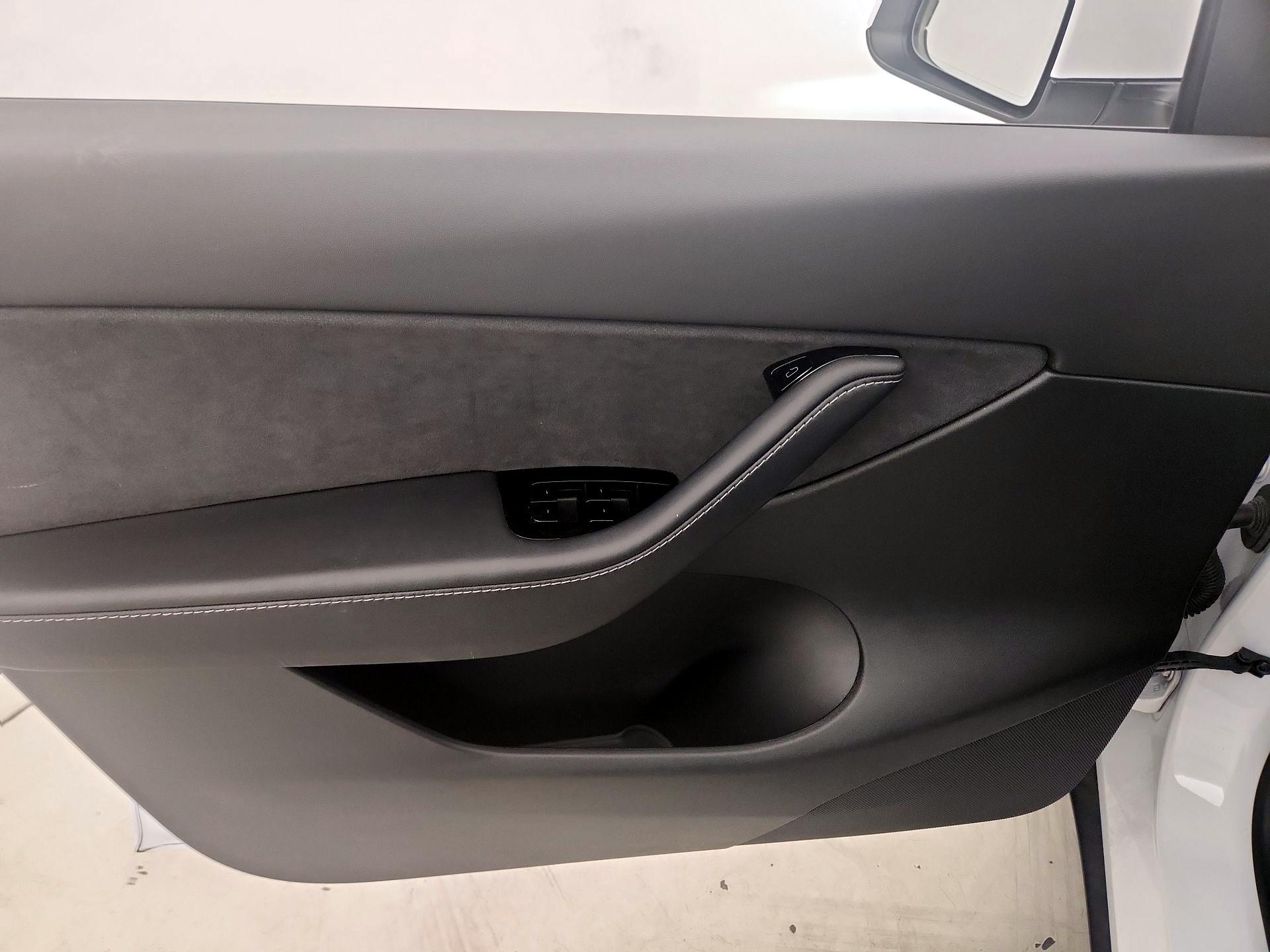 Thumbnail: 2021 Tesla Model Y - 12
