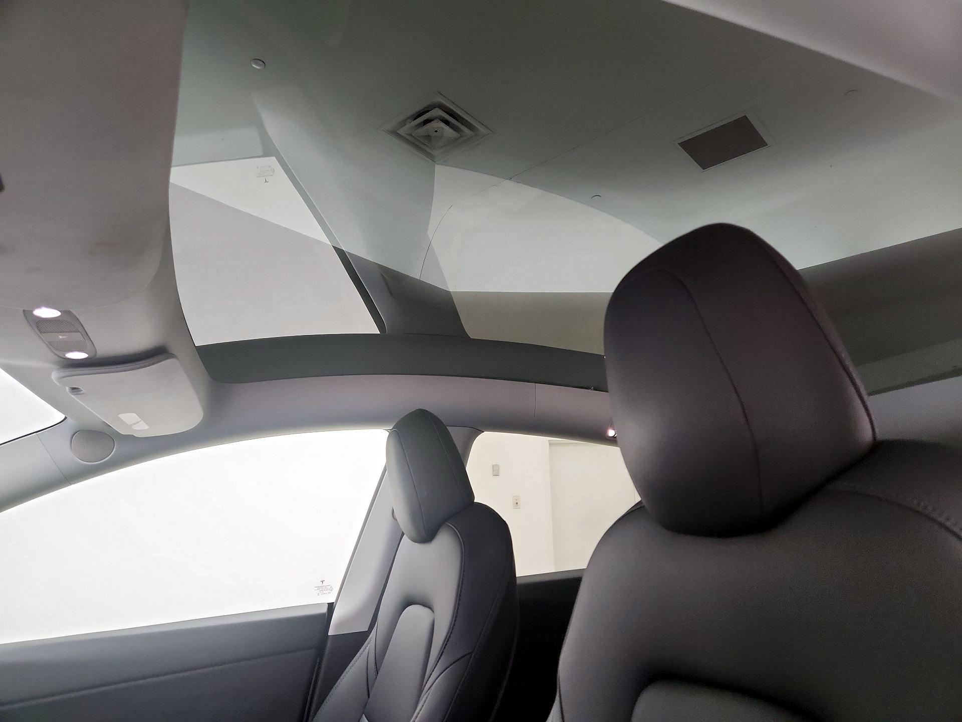 Thumbnail: 2021 Tesla Model Y - 19
