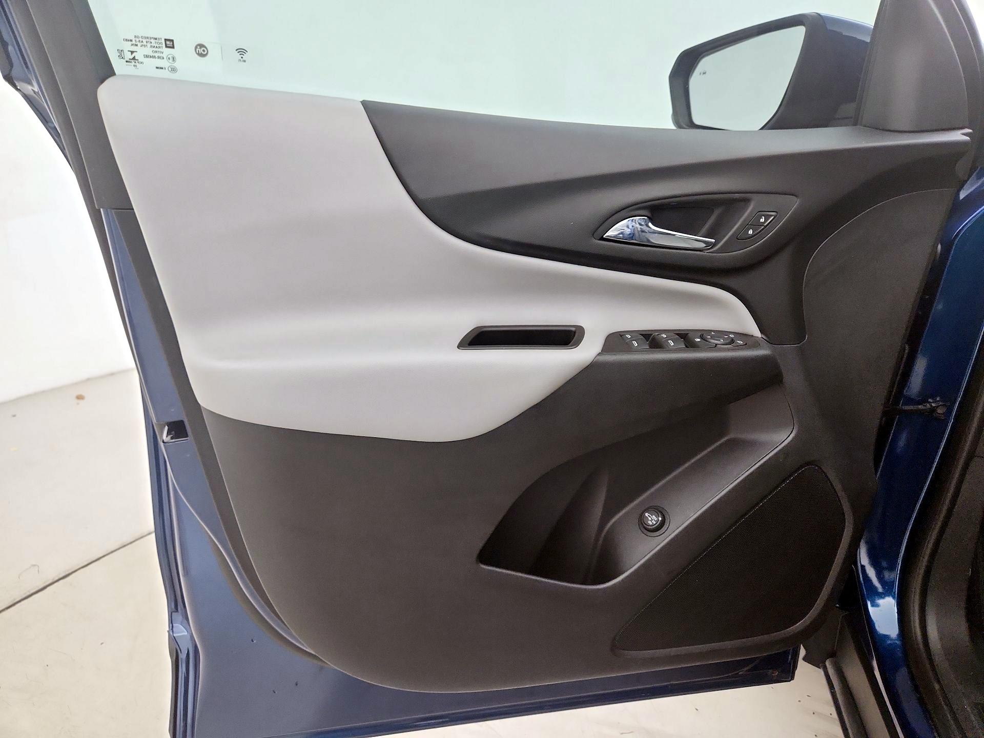 Thumbnail: 2020 Chevrolet Equinox - 12