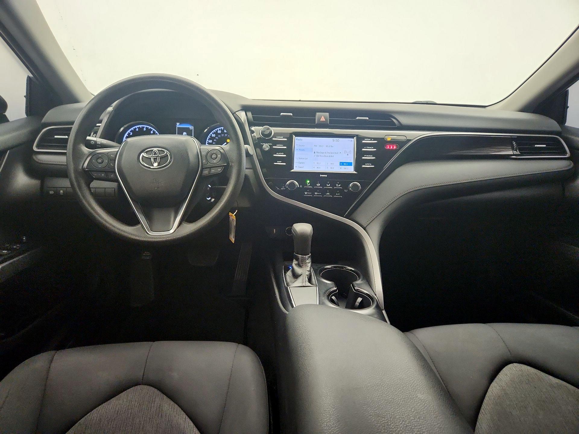 Thumbnail: 2020 Toyota Camry - 9
