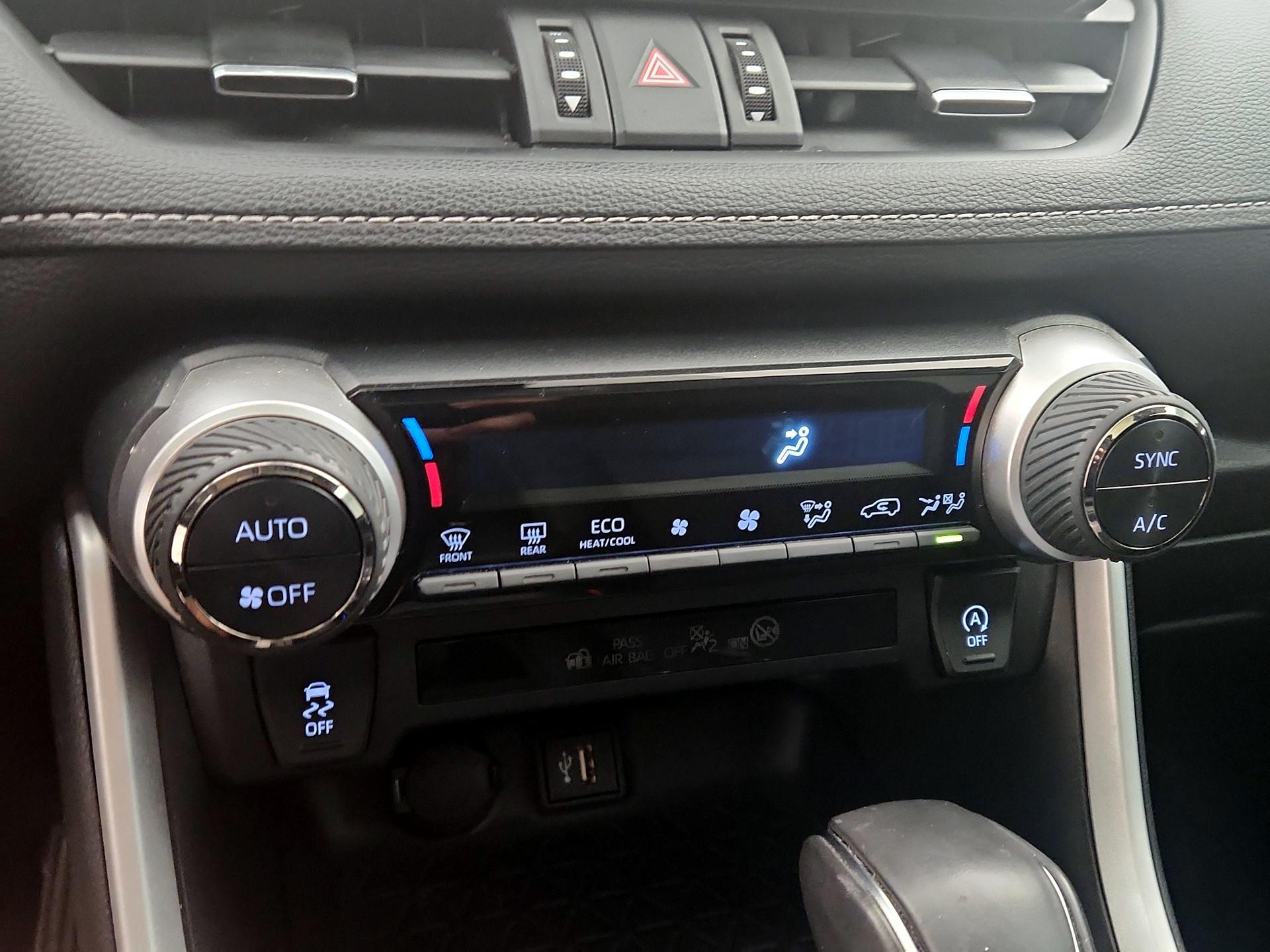 Thumbnail: 2023 Toyota RAV4 - 16