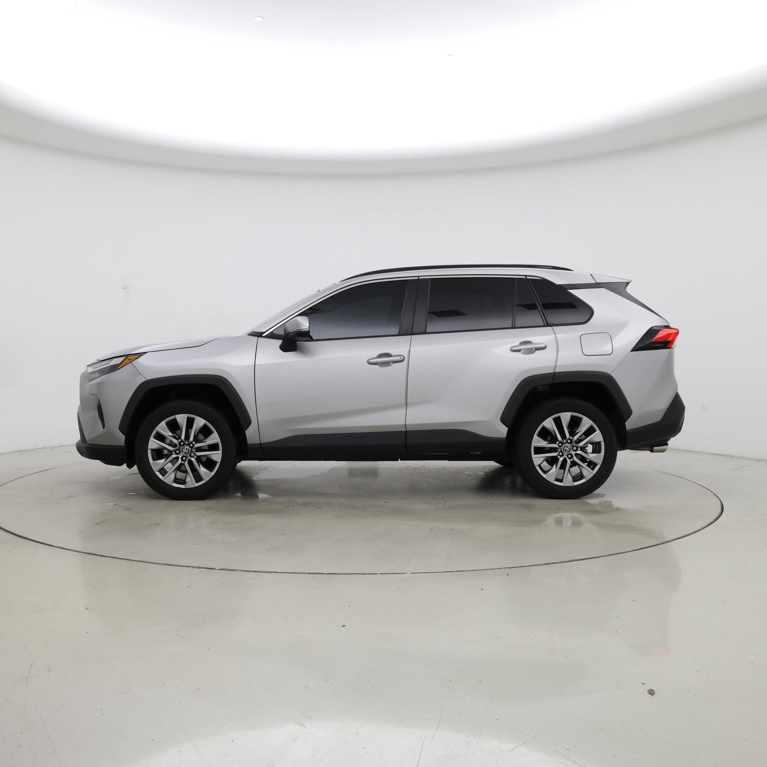 Thumbnail: 2023 Toyota RAV4 - 3
