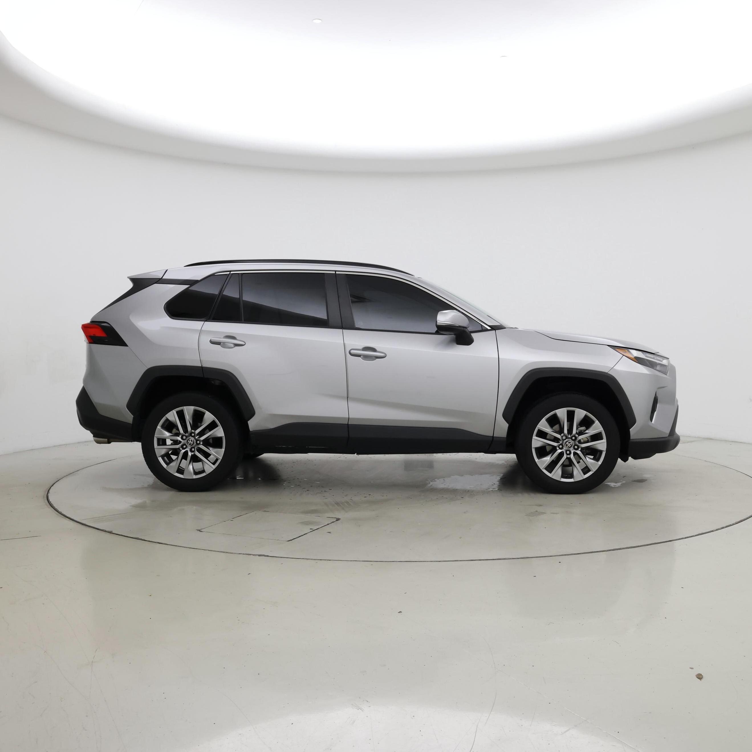 Thumbnail: 2023 Toyota RAV4 - 7