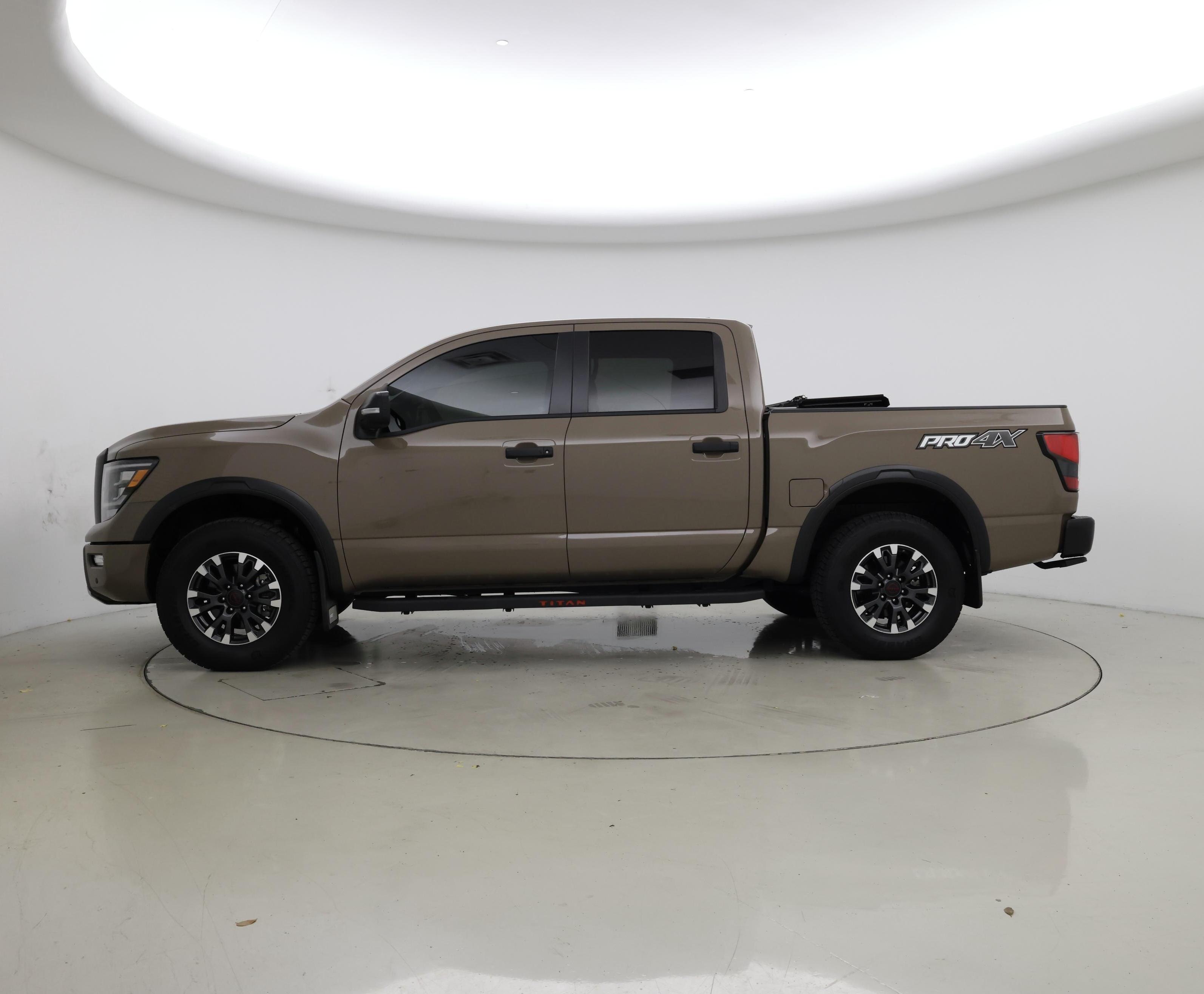 Thumbnail: 2024 Nissan Titan - 3