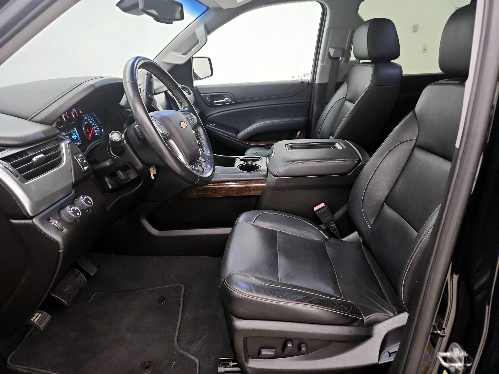 Thumbnail: 2019 Chevrolet Suburban - 11