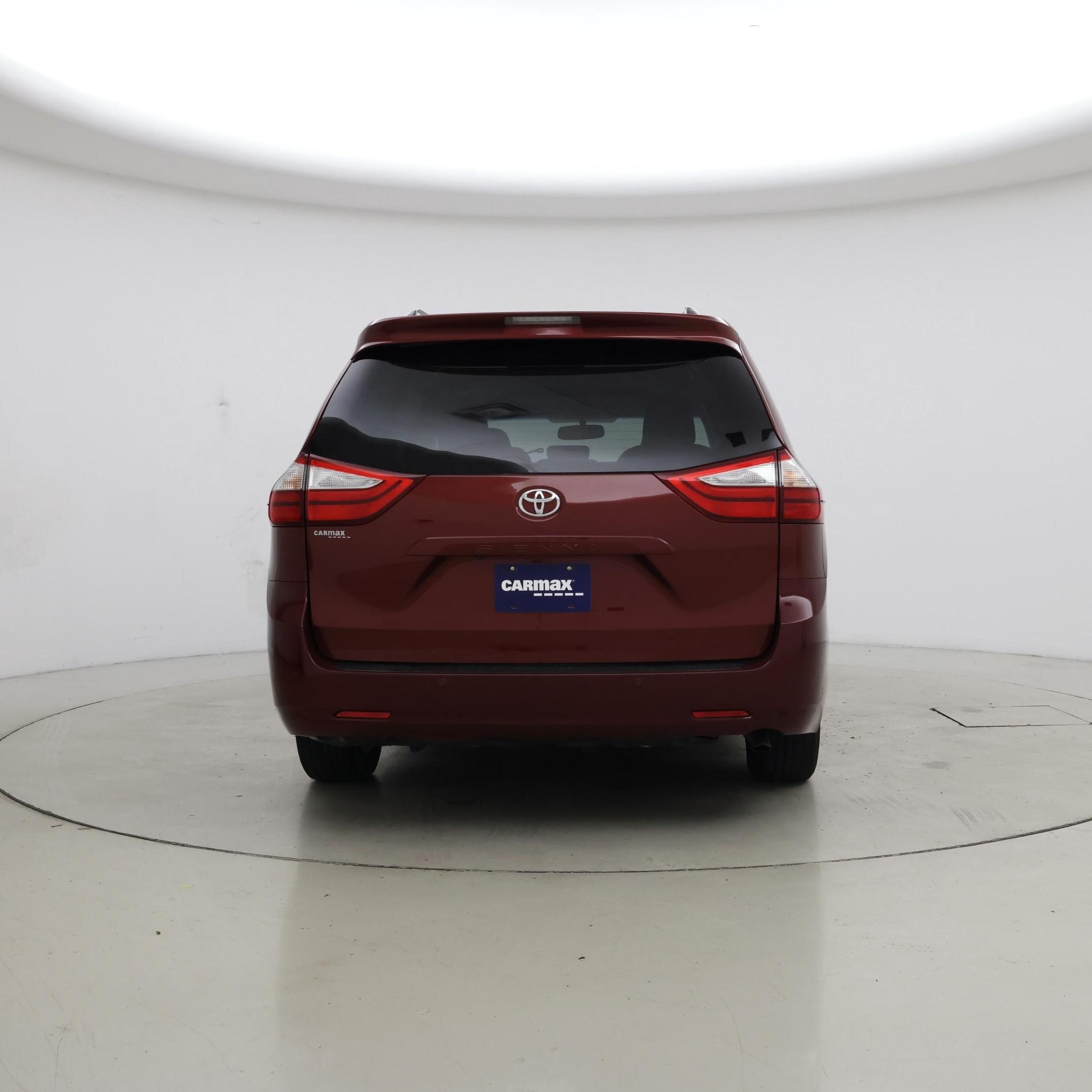 Thumbnail: 2015 Toyota Sienna - 6