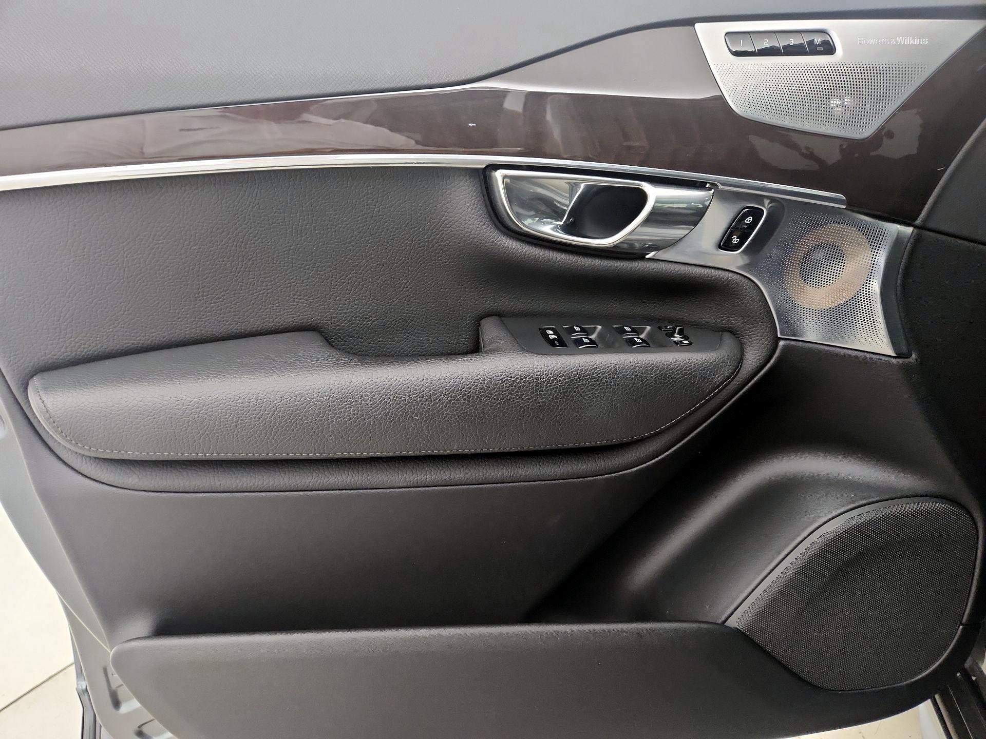 Thumbnail: 2016 Volvo XC90 - 12