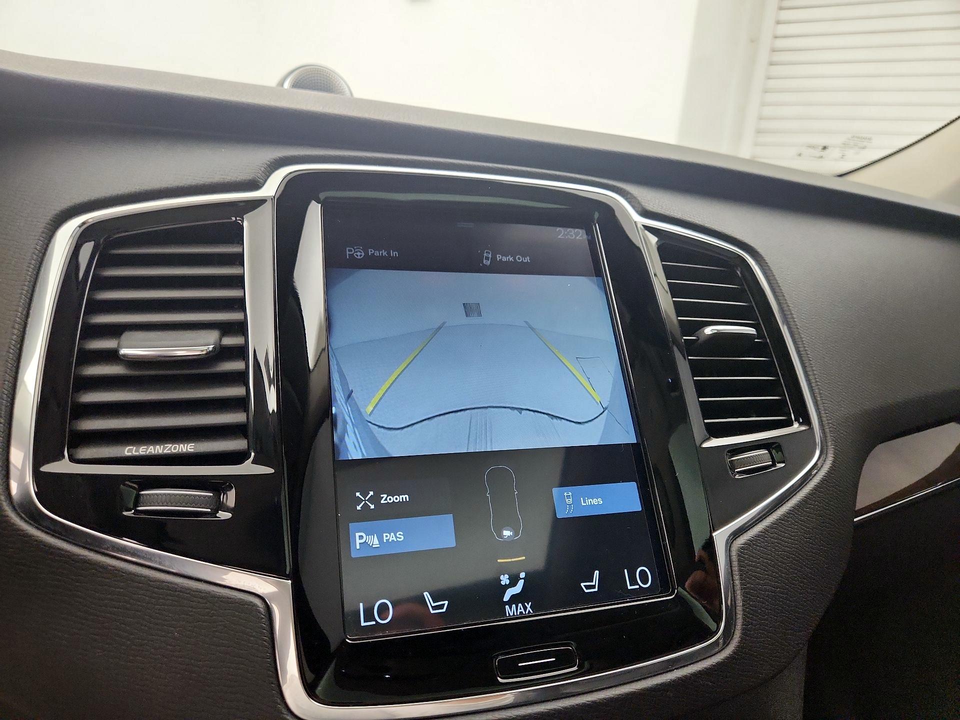 Thumbnail: 2016 Volvo XC90 - 15