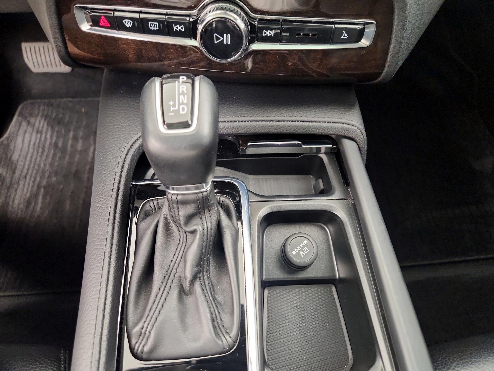 Thumbnail: 2016 Volvo XC90 - 18