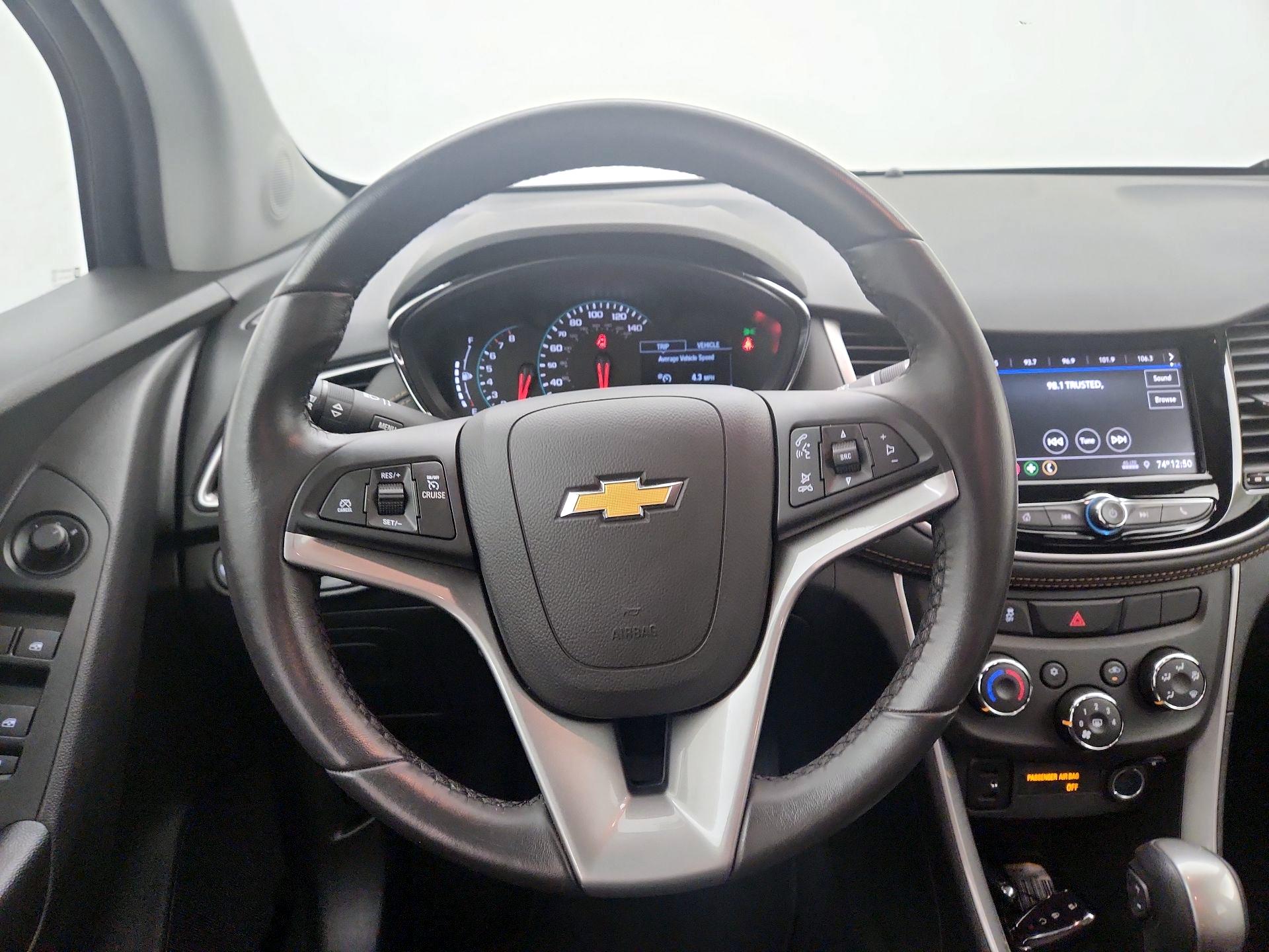 Thumbnail: 2022 Chevrolet Trax - 10