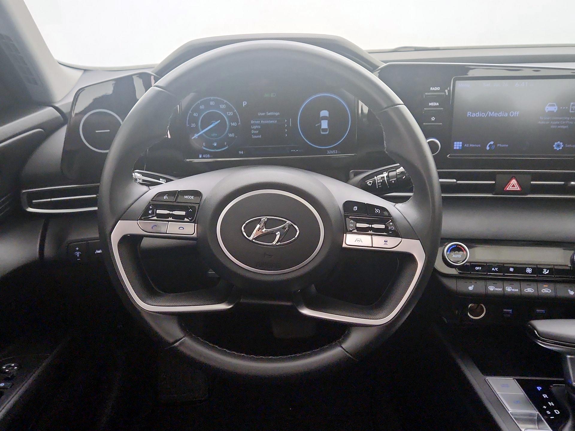 Thumbnail: 2022 Hyundai Elantra - 10