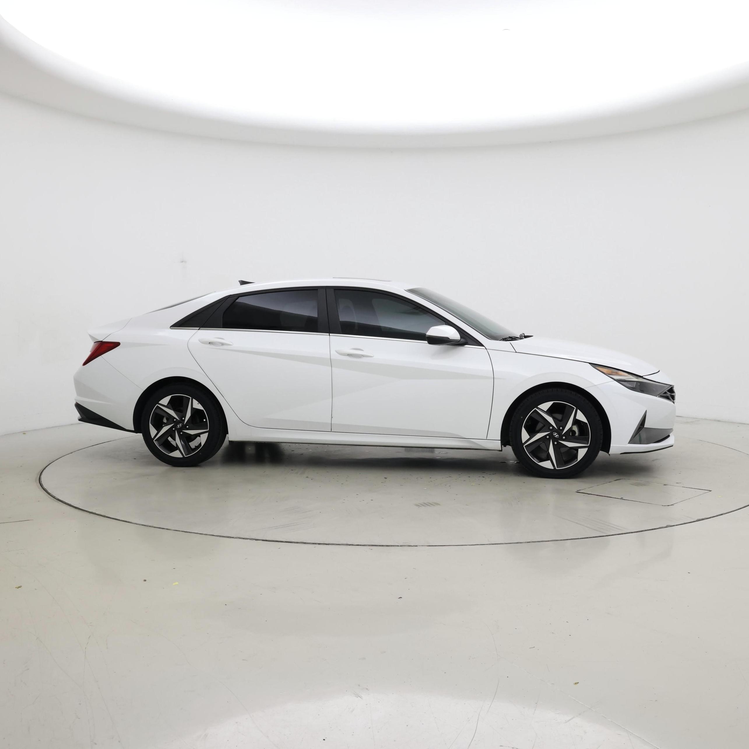 Thumbnail: 2022 Hyundai Elantra - 7