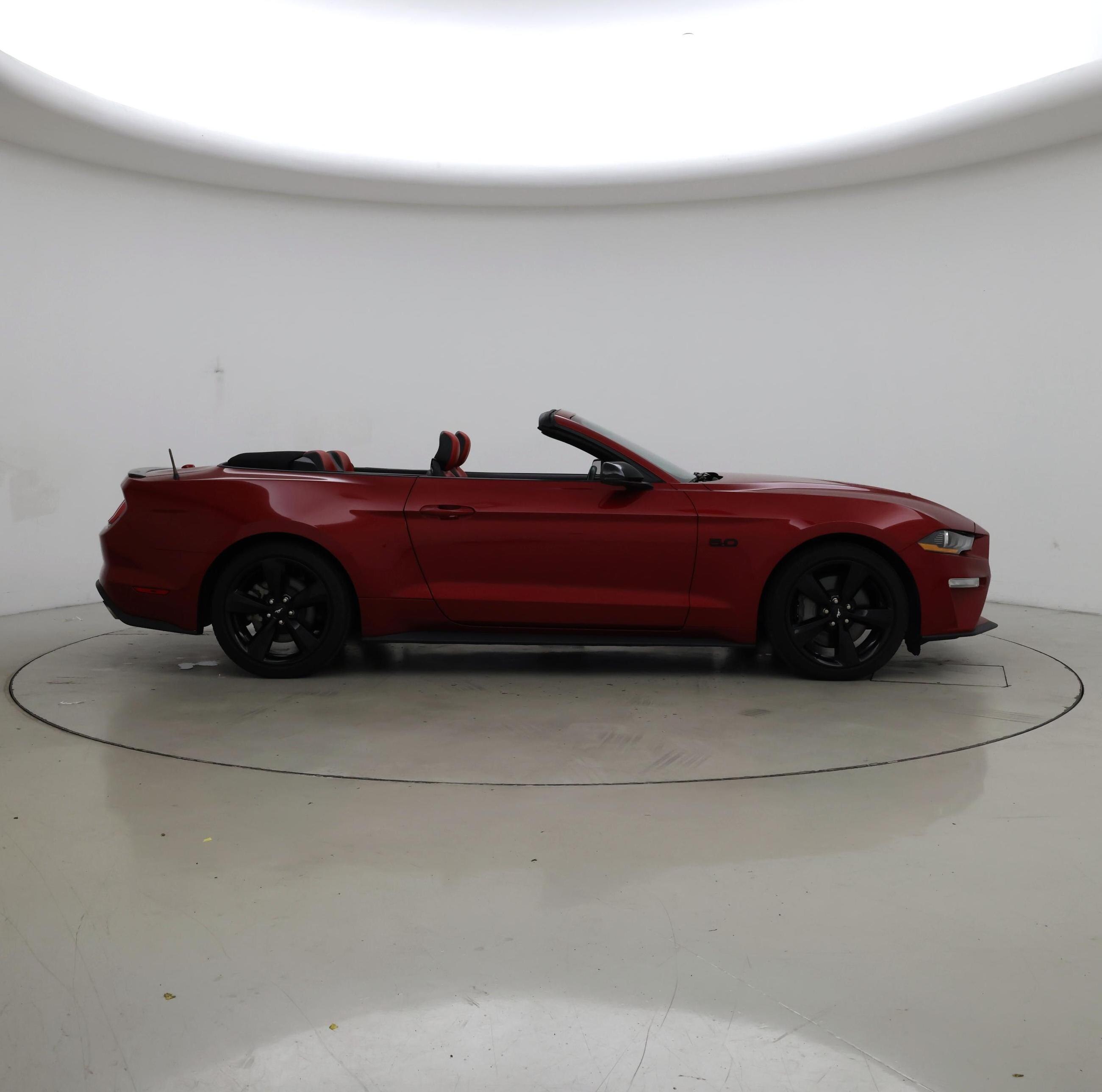 Thumbnail: 2022 Ford Mustang - 7