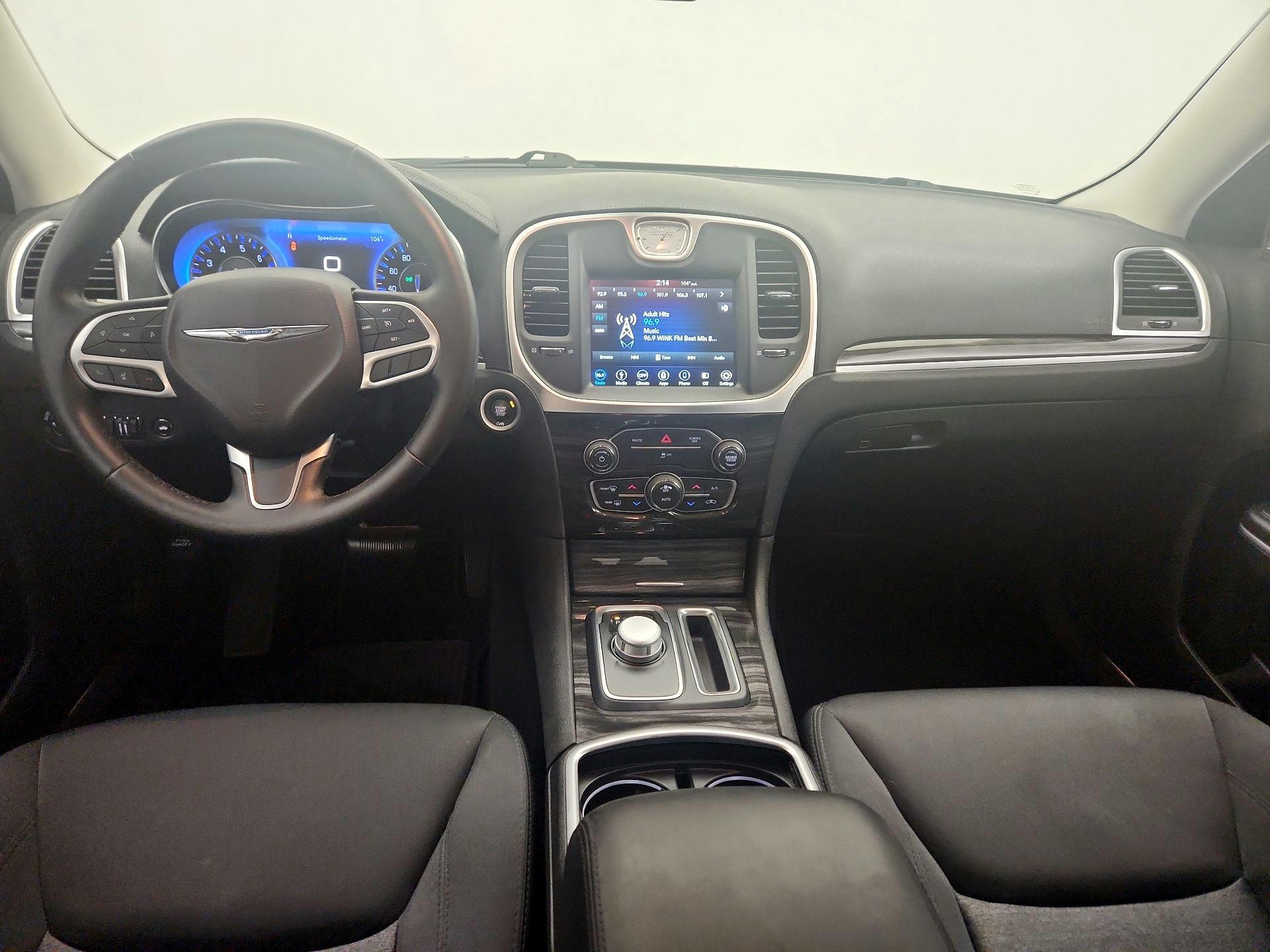 Thumbnail: 2019 Chrysler 300 - 9