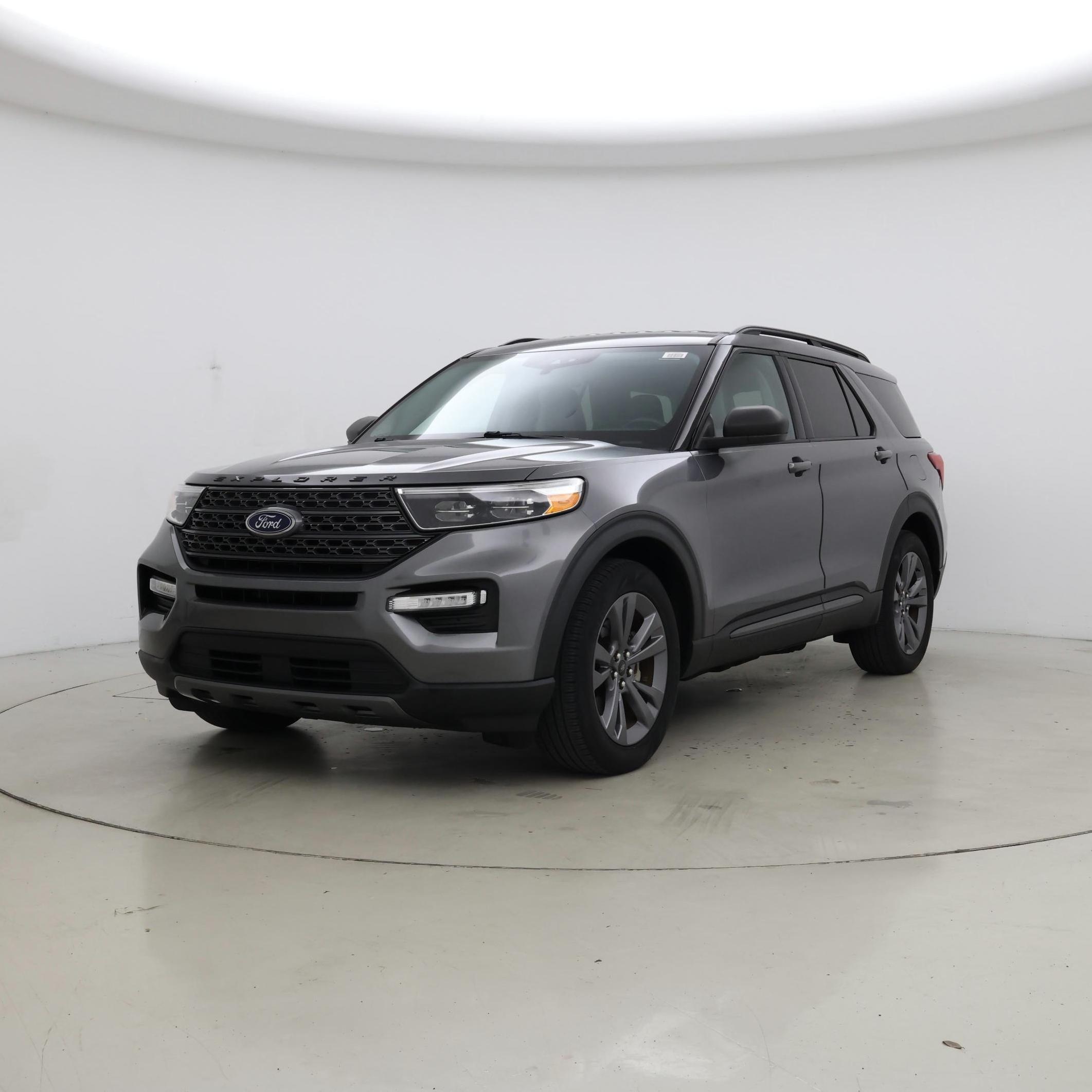 Thumbnail: 2021 Ford Explorer - 4