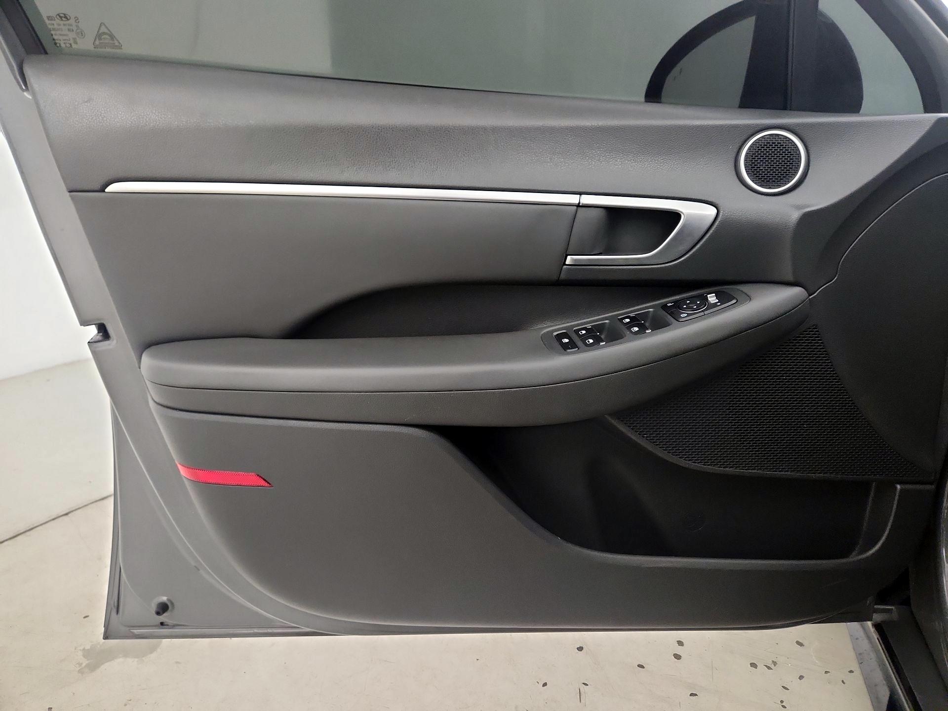 Thumbnail: 2020 Hyundai Sonata - 12