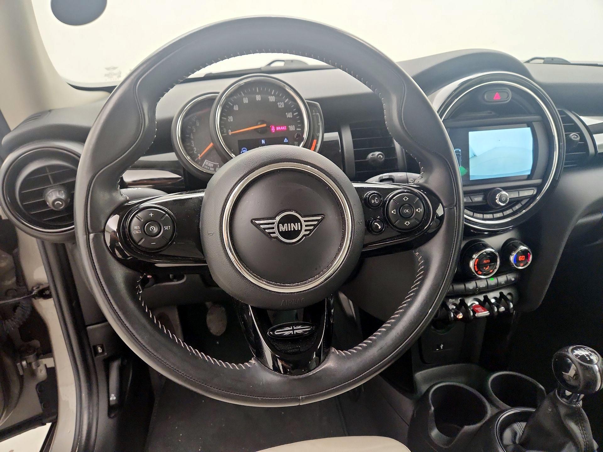 Thumbnail: 2019 MINI Cooper Hardtop - 10