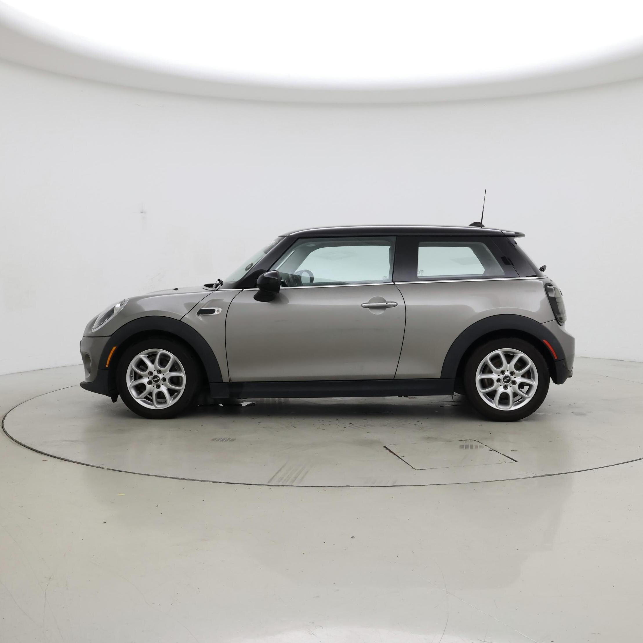 Thumbnail: 2019 MINI Cooper Hardtop - 3