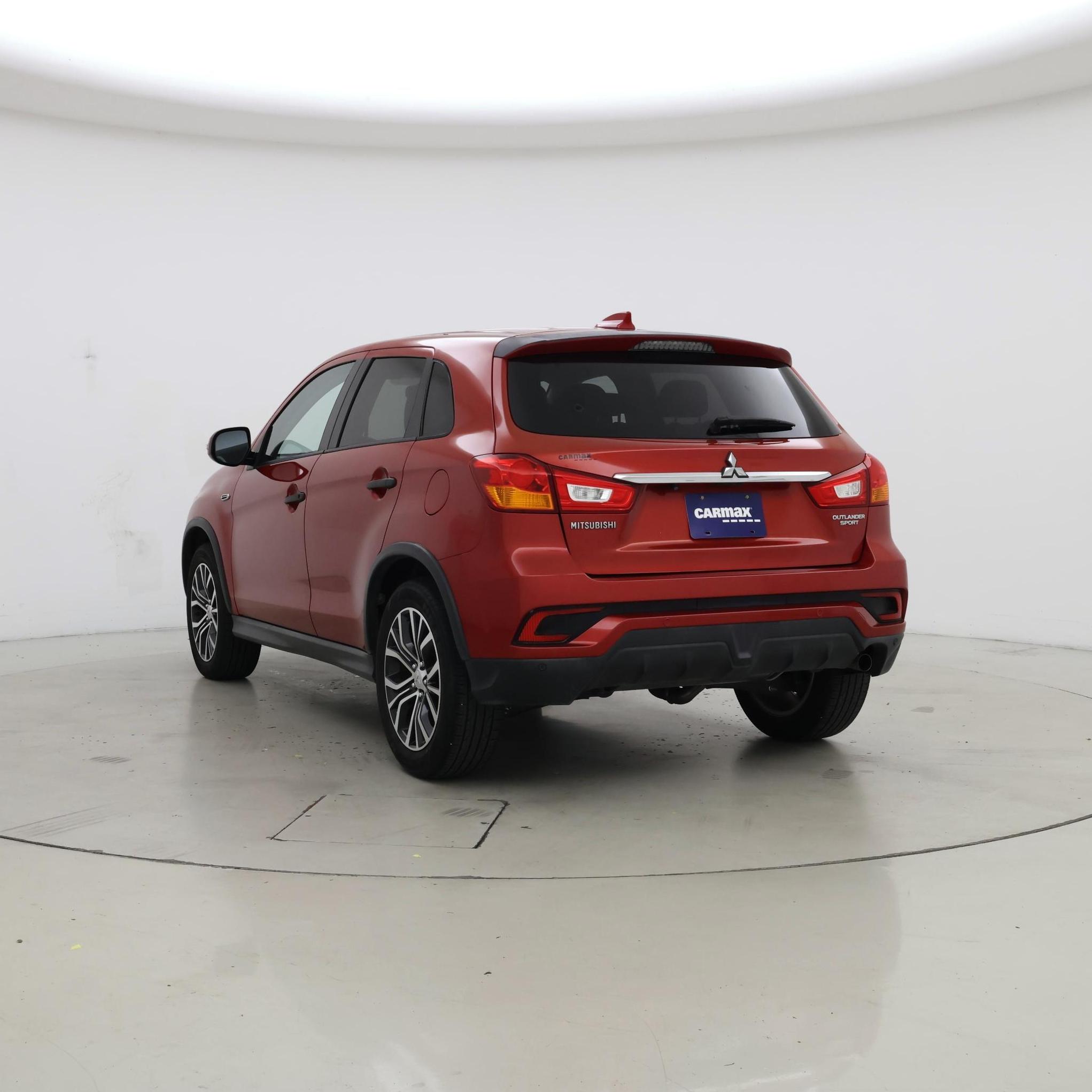 Thumbnail: 2019 Mitsubishi Outlander Sport - 2