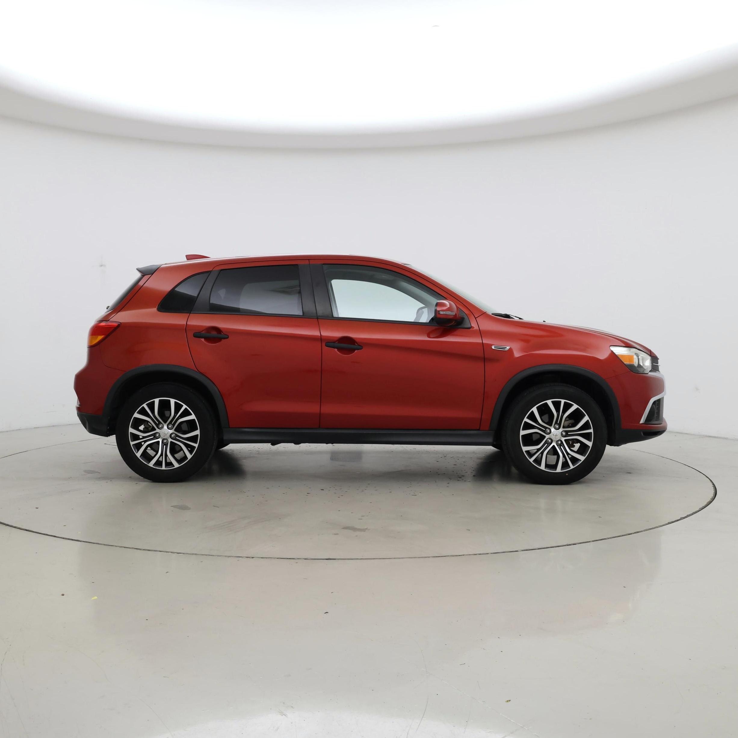Thumbnail: 2019 Mitsubishi Outlander Sport - 7