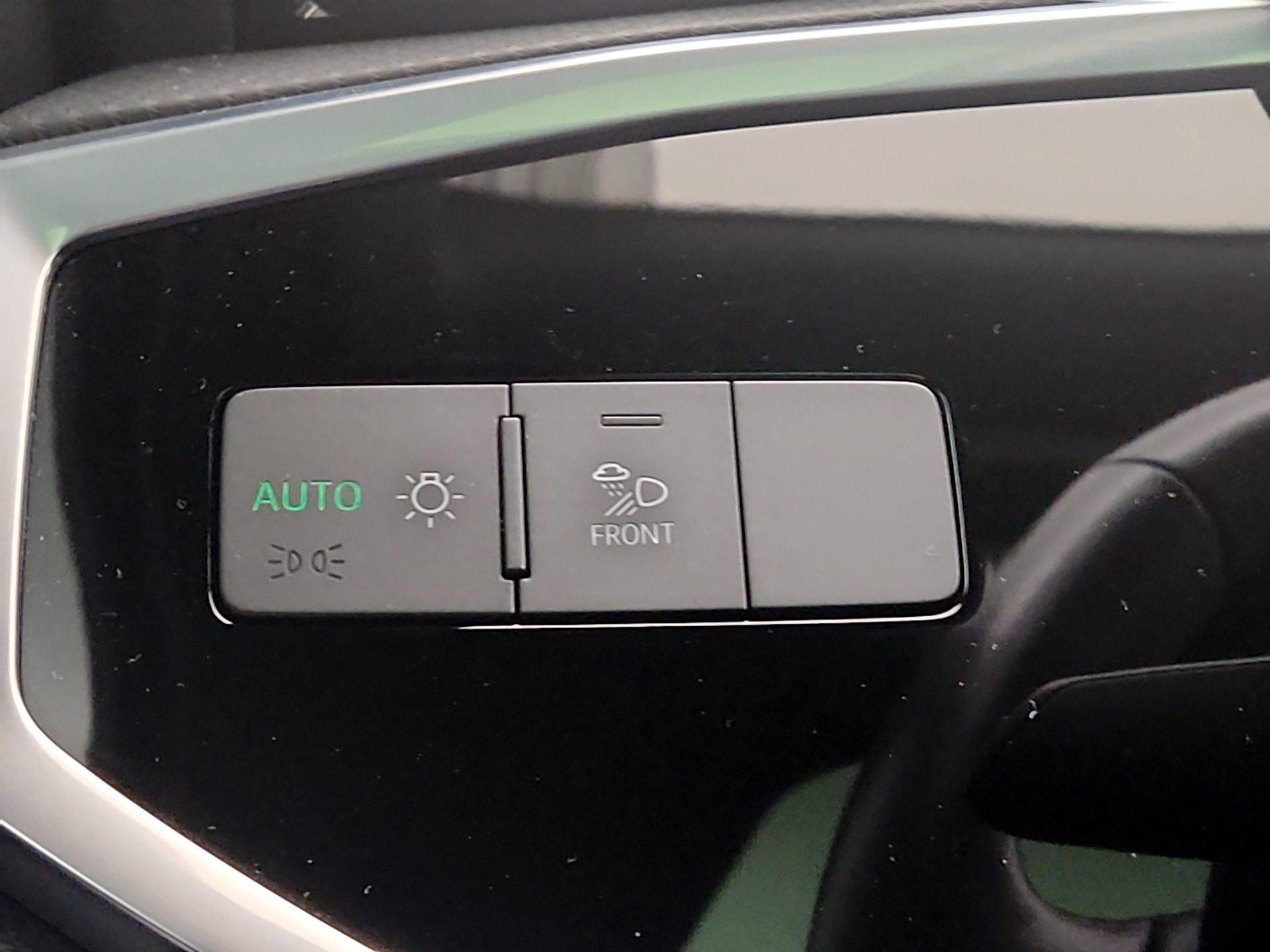 Thumbnail: 2022 Audi Q3 - 13