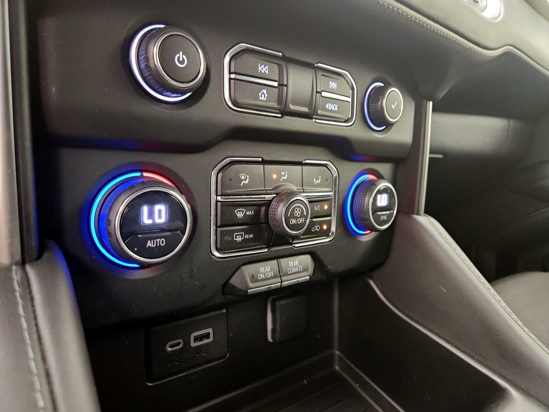 Thumbnail: 2023 Chevrolet Suburban - 16
