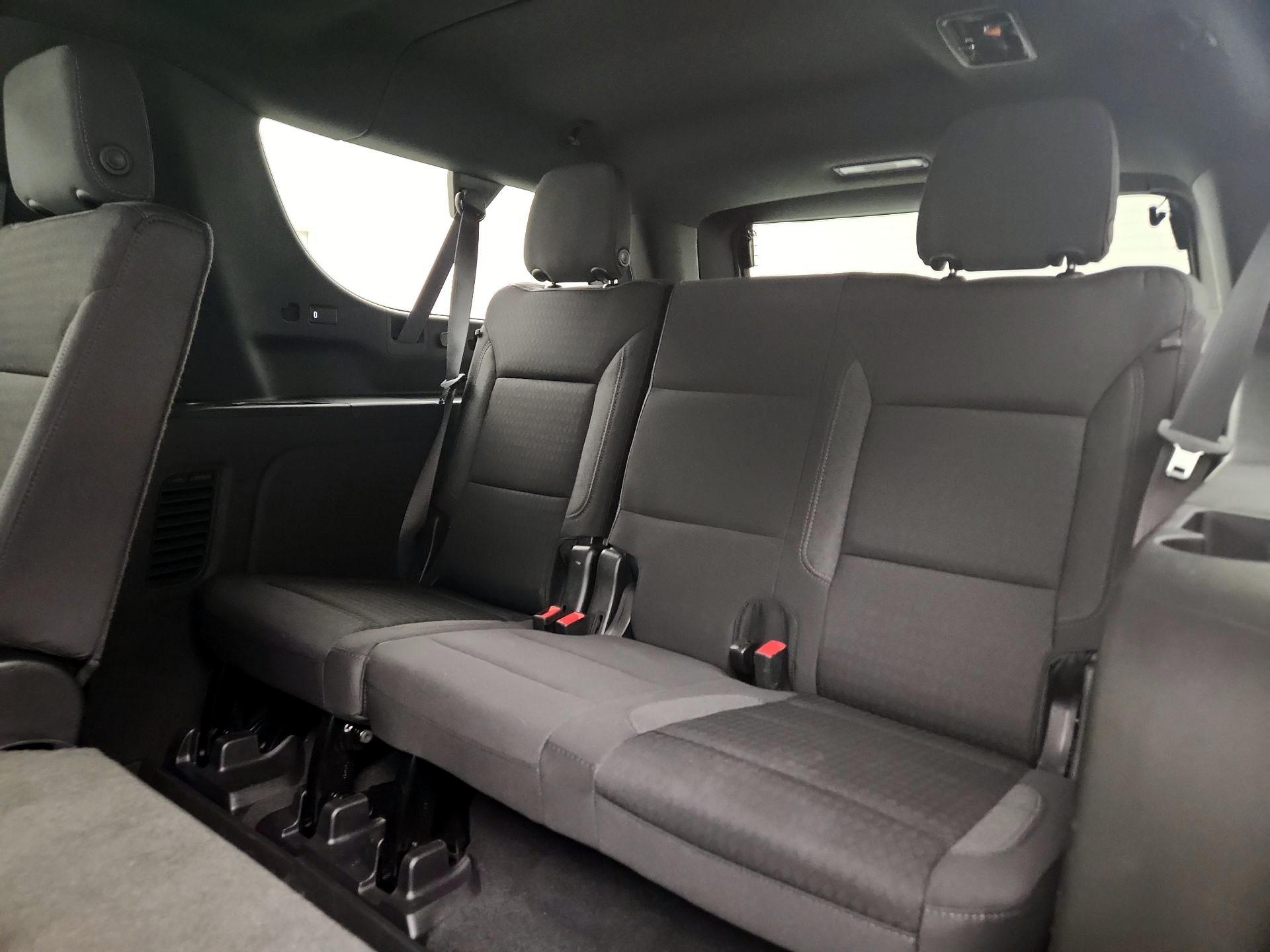 Thumbnail: 2023 Chevrolet Suburban - 20