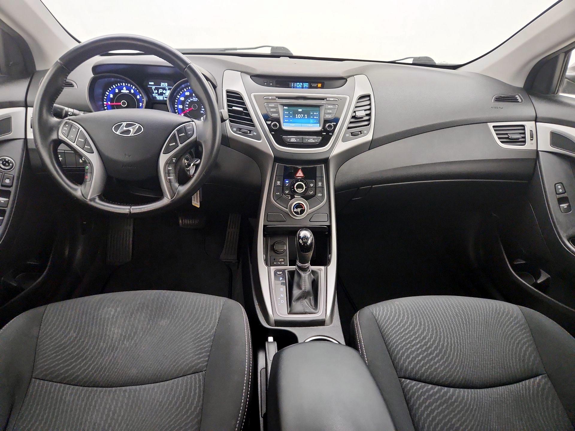 Thumbnail: 2015 Hyundai Elantra - 9
