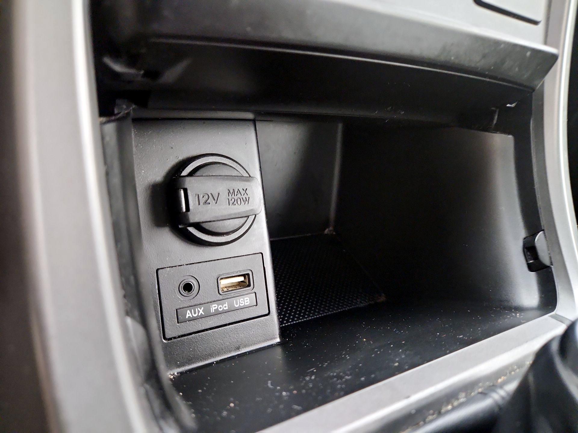 Thumbnail: 2015 Hyundai Elantra - 18