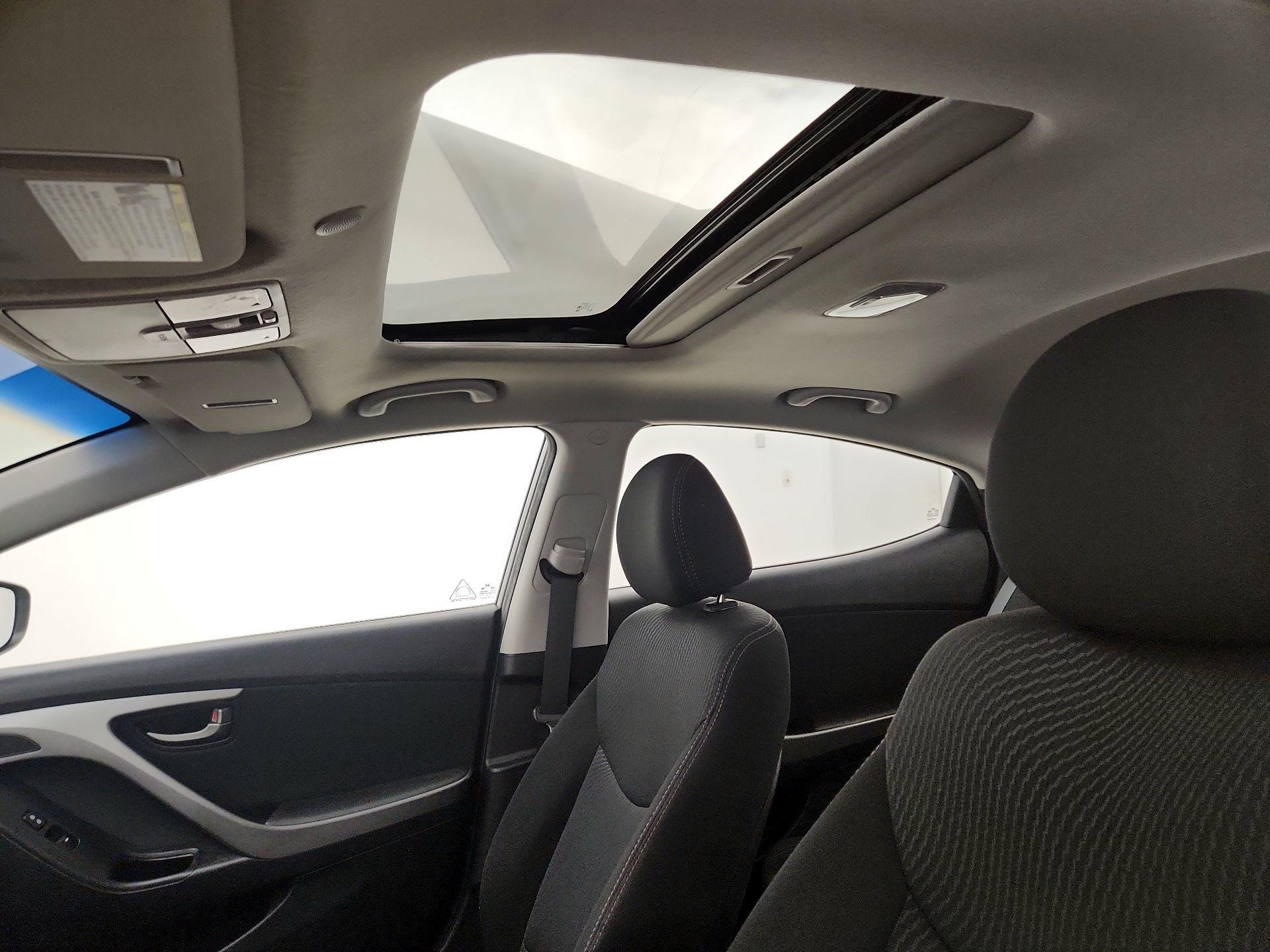 Thumbnail: 2015 Hyundai Elantra - 19