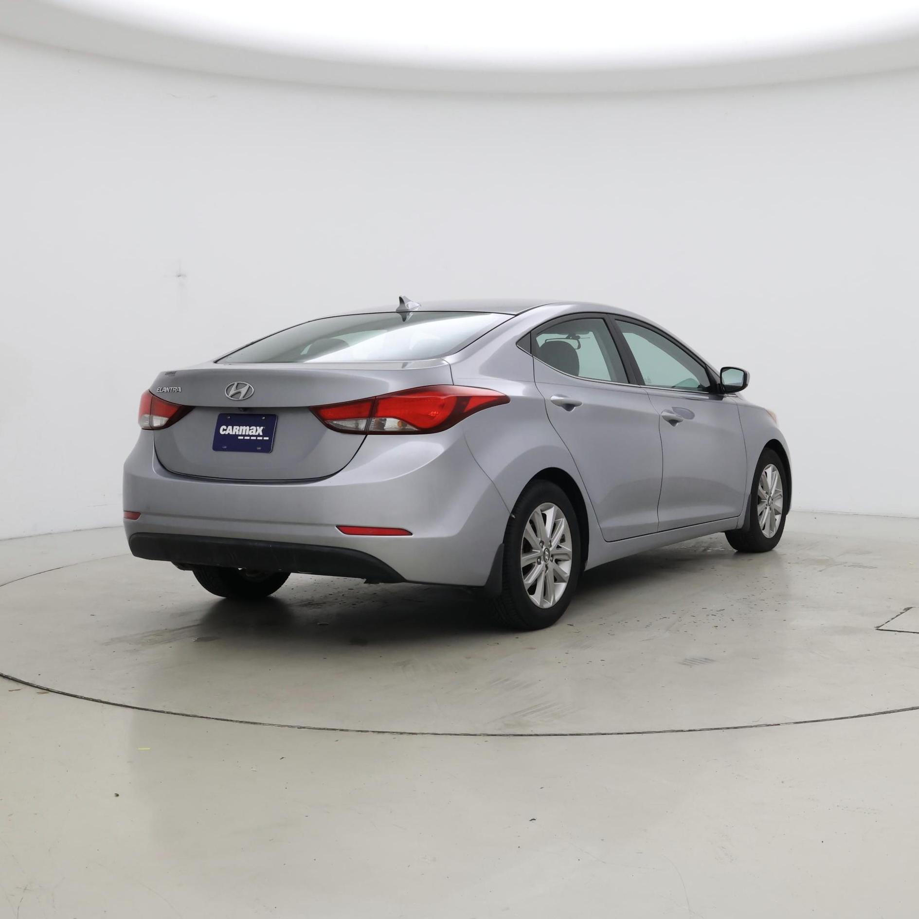 Thumbnail: 2015 Hyundai Elantra - 8