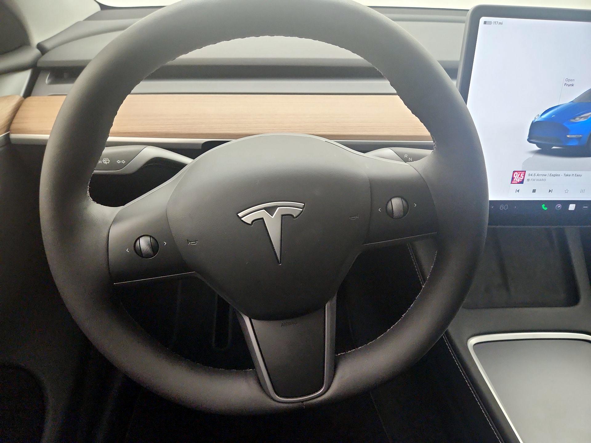 Thumbnail: 2023 Tesla Model Y - 10