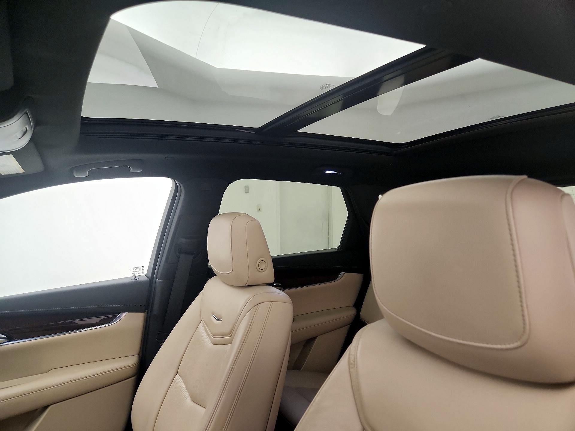 Thumbnail: 2017 Cadillac XT5 - 20